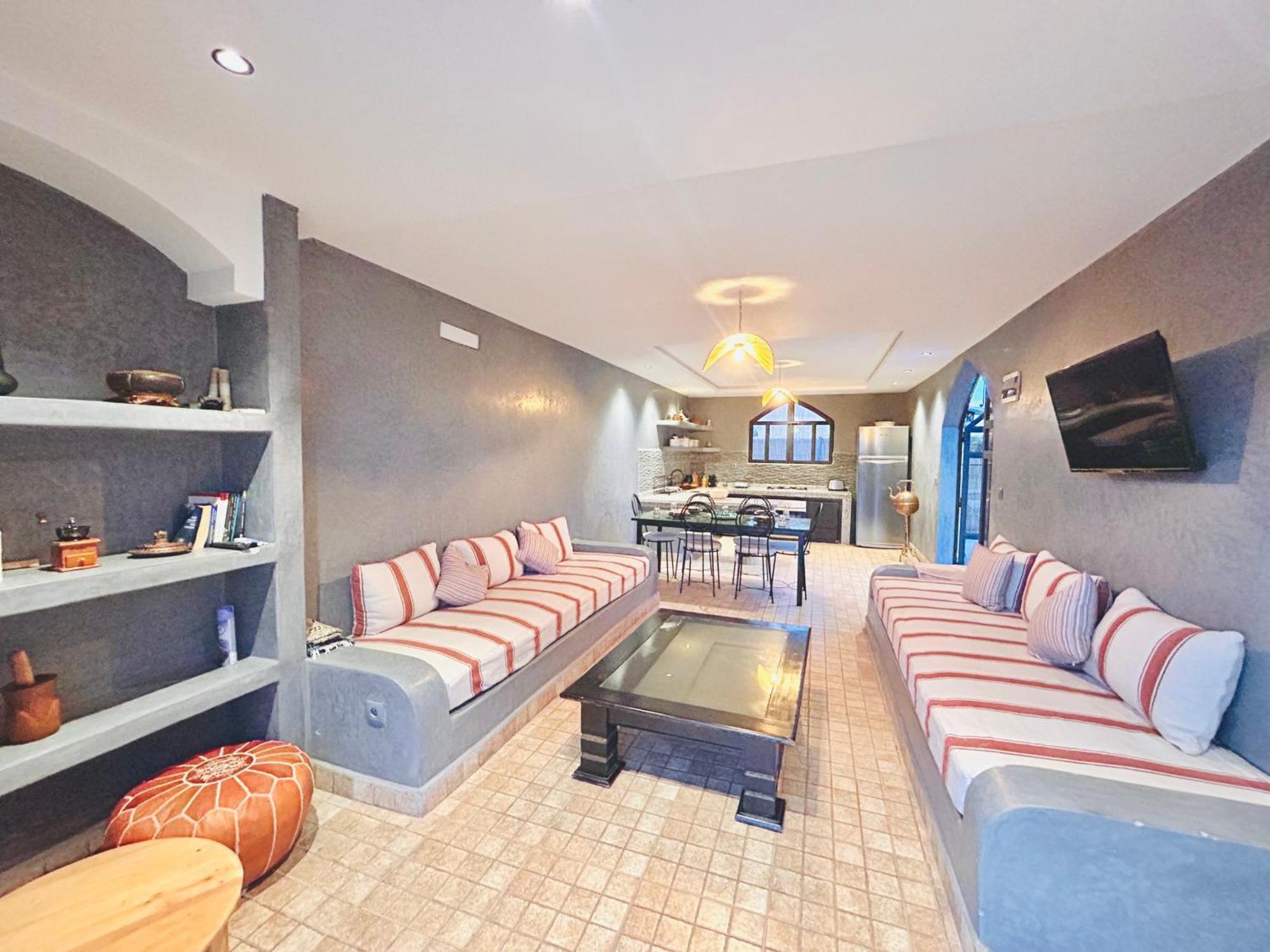 Piscine Privee Sans Vis A Vis , Vue Superbe , Proche Centre - Fibre Optique Wifi Marrakesh