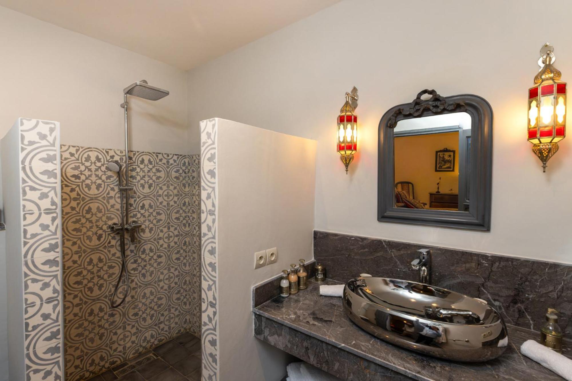 Sybil Boutique 5*