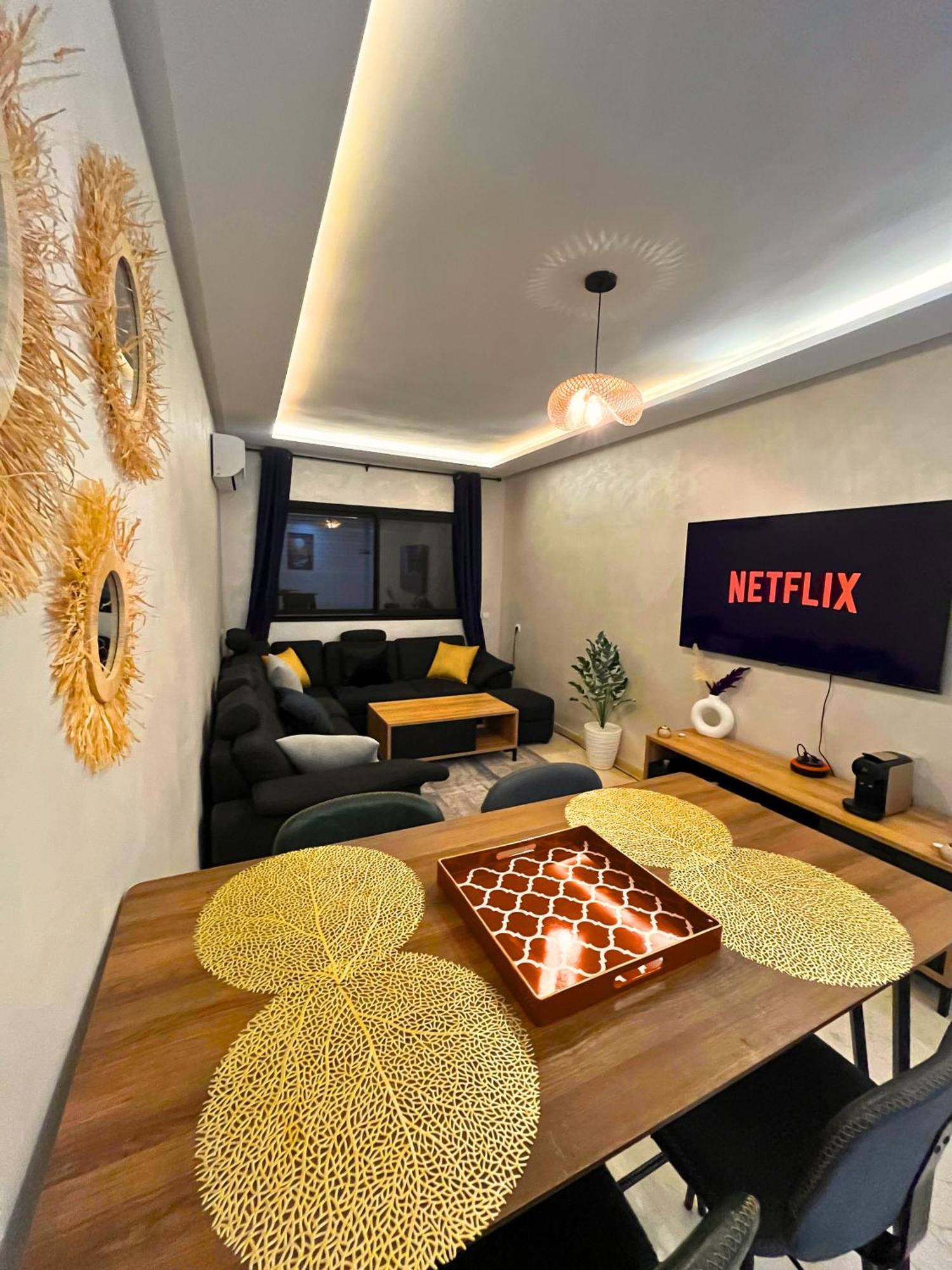 Le Modern Et Avec Piscine Et Parking Prive Appartement Marrakesh