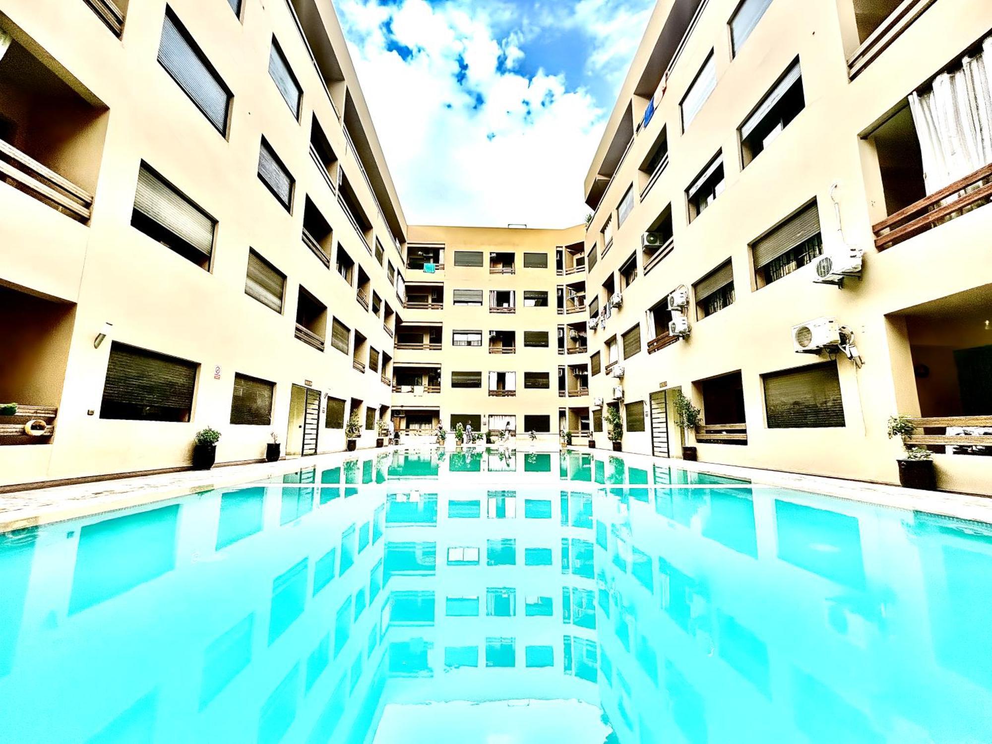 Appartement Le Modern Et Avec Piscine Et Parking Prive Marrakesh