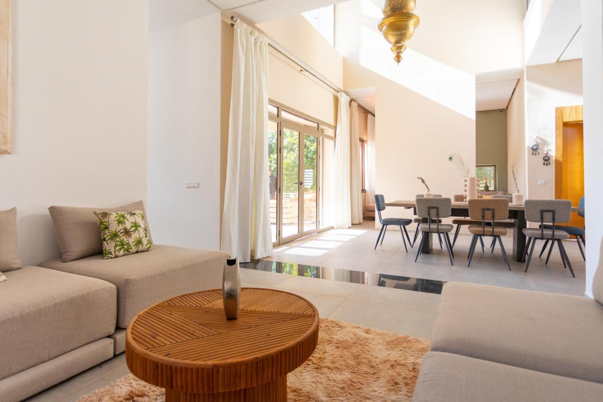 5 Moderne Villa *