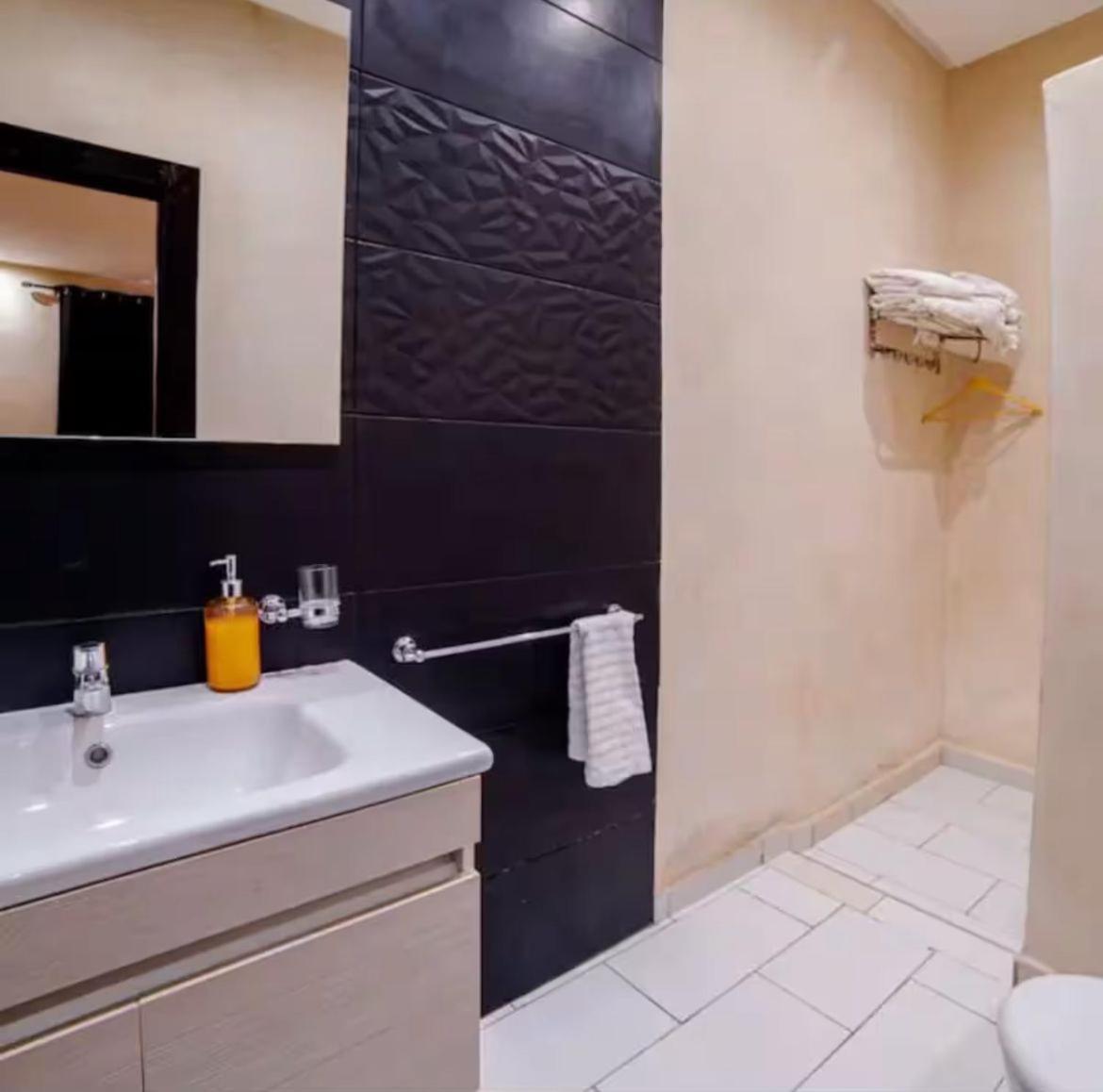 4 Sans Vis A Vis Villa Marrakesh