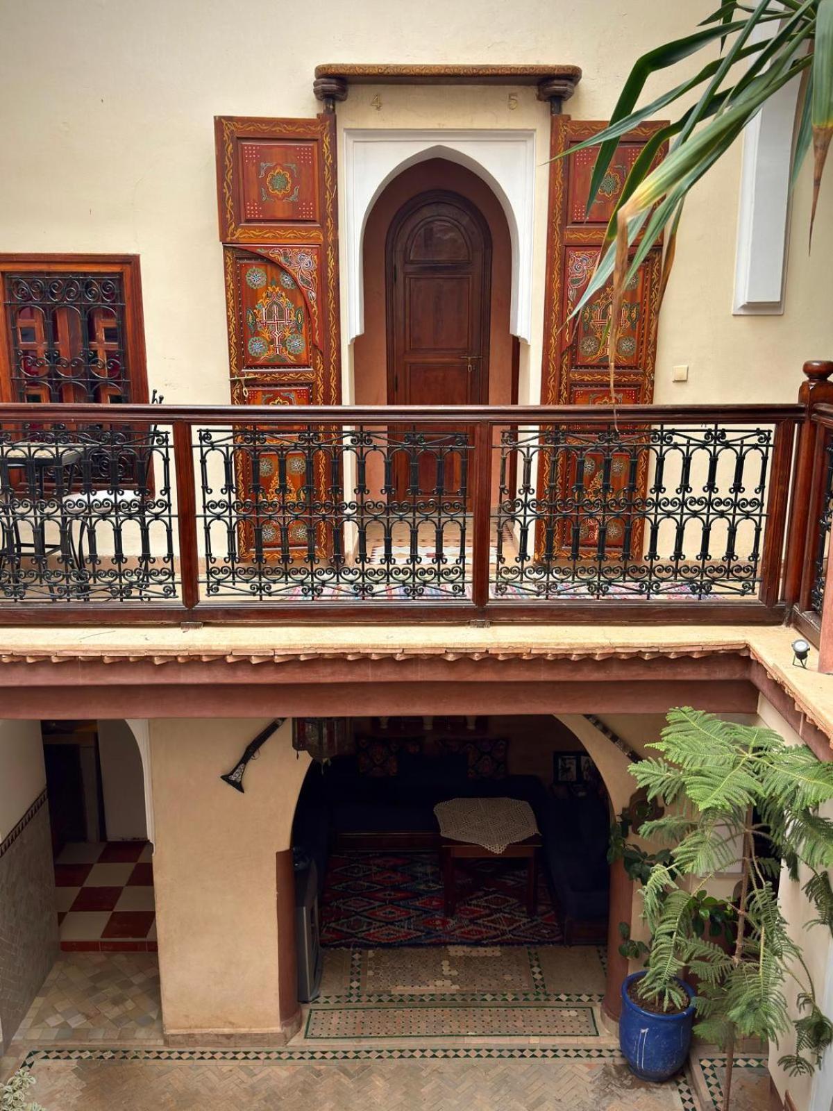 Riad Bonheur