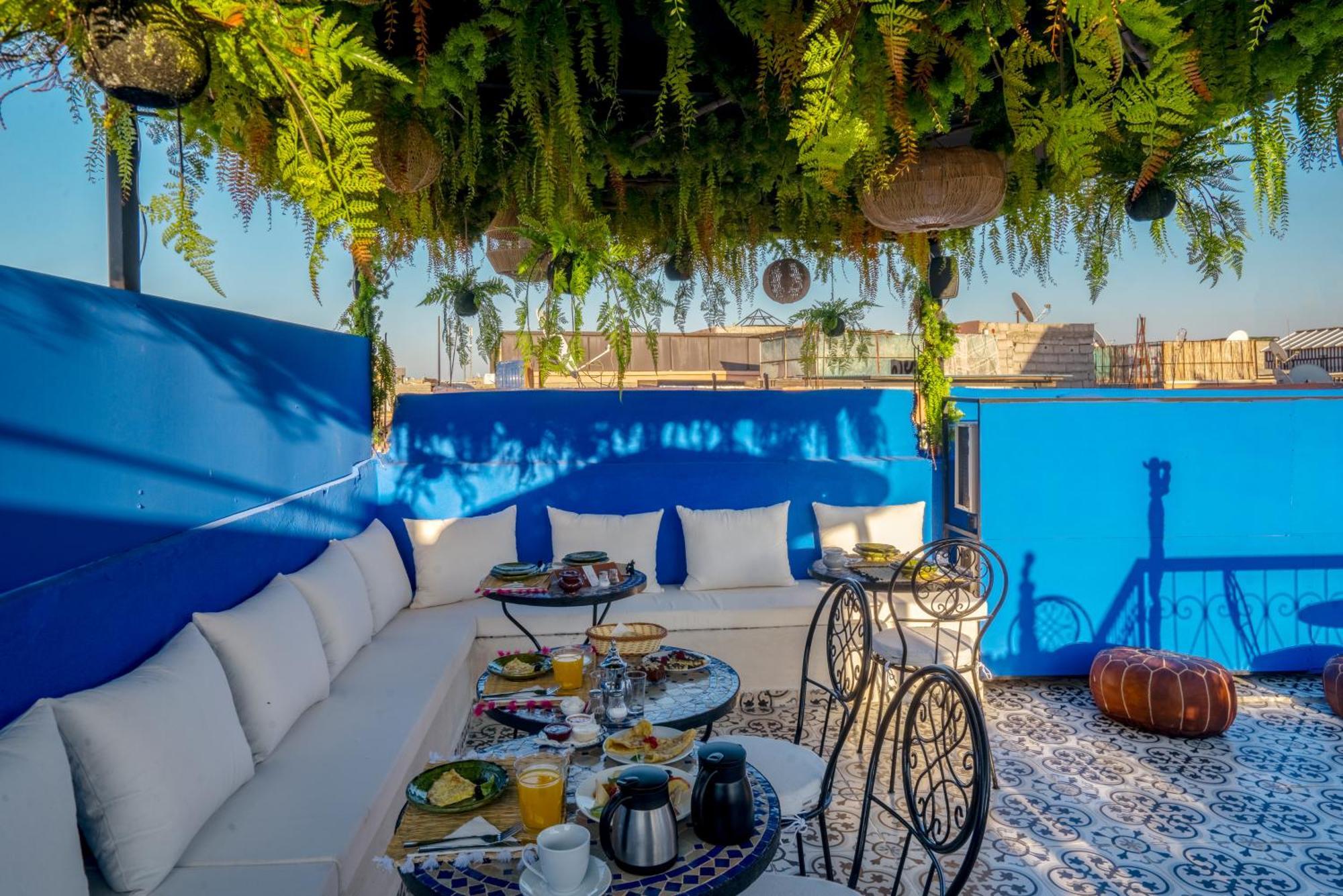 Les Dunes And Guest house *