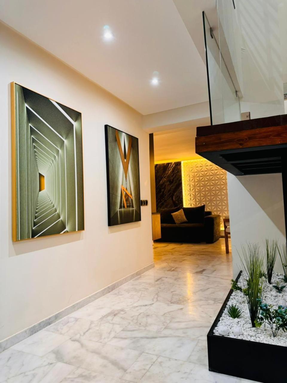 Superbe Duplex 3 Gueliz Avec Piscine ! *