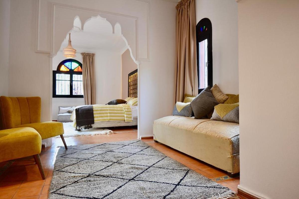 Villa Taknaray- Breakfast Included- Fiber Optic- Pool