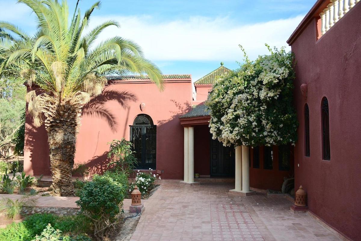 Villa Taknaray- Breakfast Included- Fiber Optic- Pool Marrakesh
