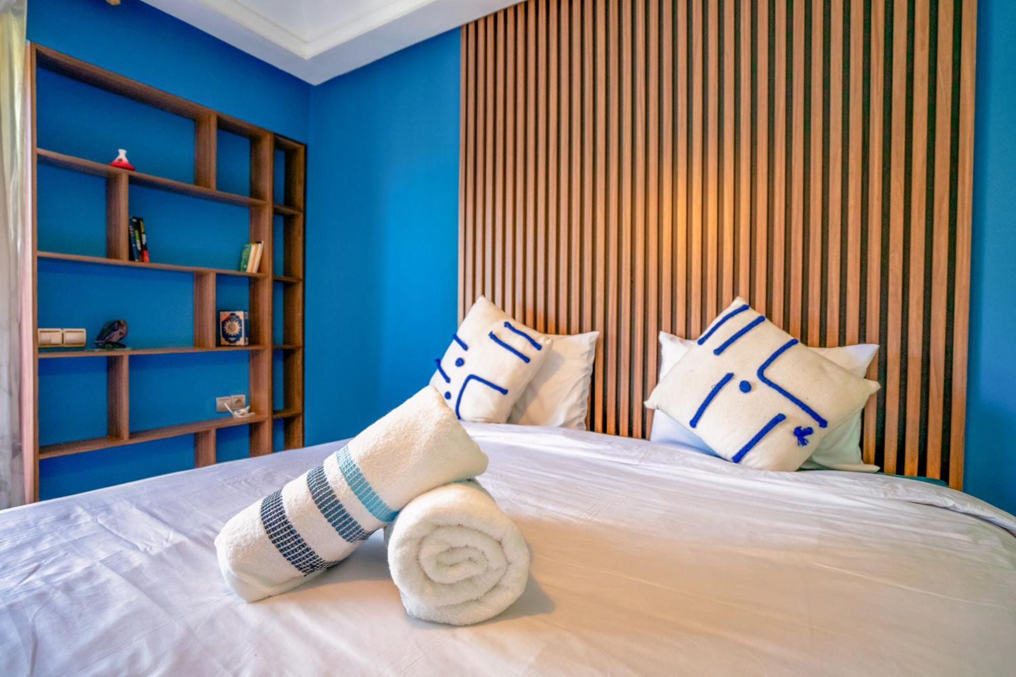 Vue Imprenable Sur Les Jardins De La D Yves Saint Laurent Appartement *