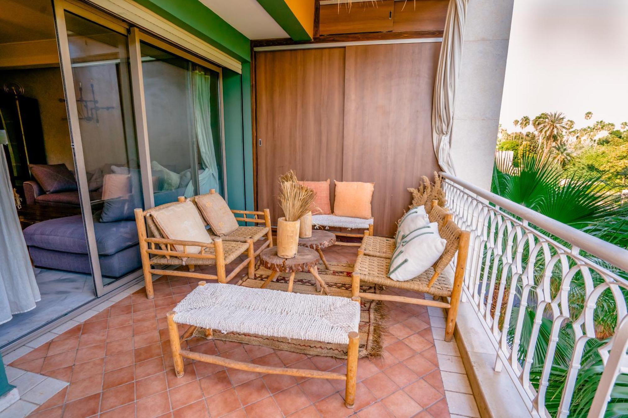 Appartement Vue Imprenable Sur Les Jardins De La D Yves Saint Laurent *