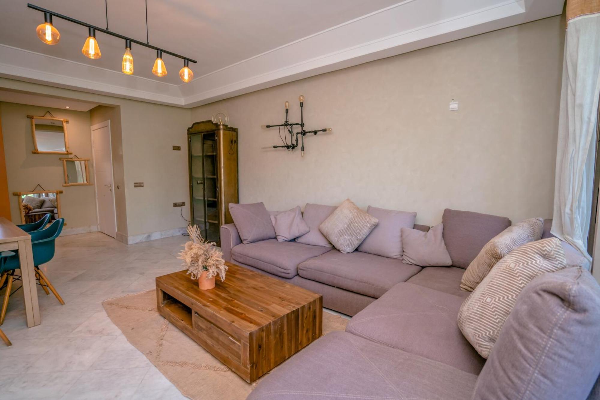 Vue Imprenable Sur Les Jardins De La D Yves Saint Laurent Appartement