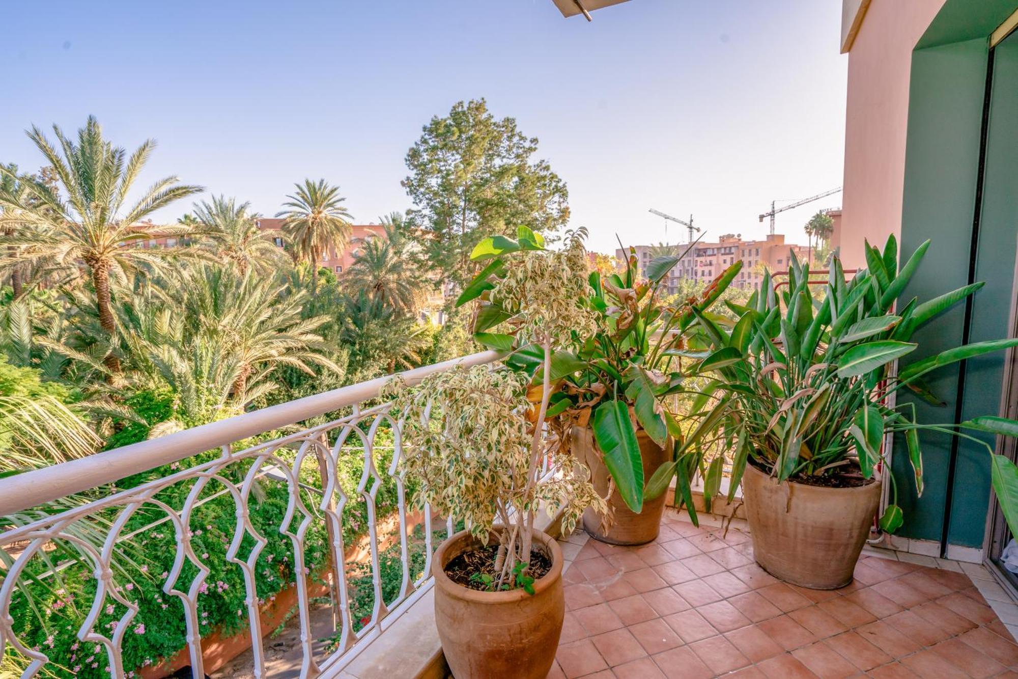 Appartement Vue Imprenable Sur Les Jardins De La D Yves Saint Laurent