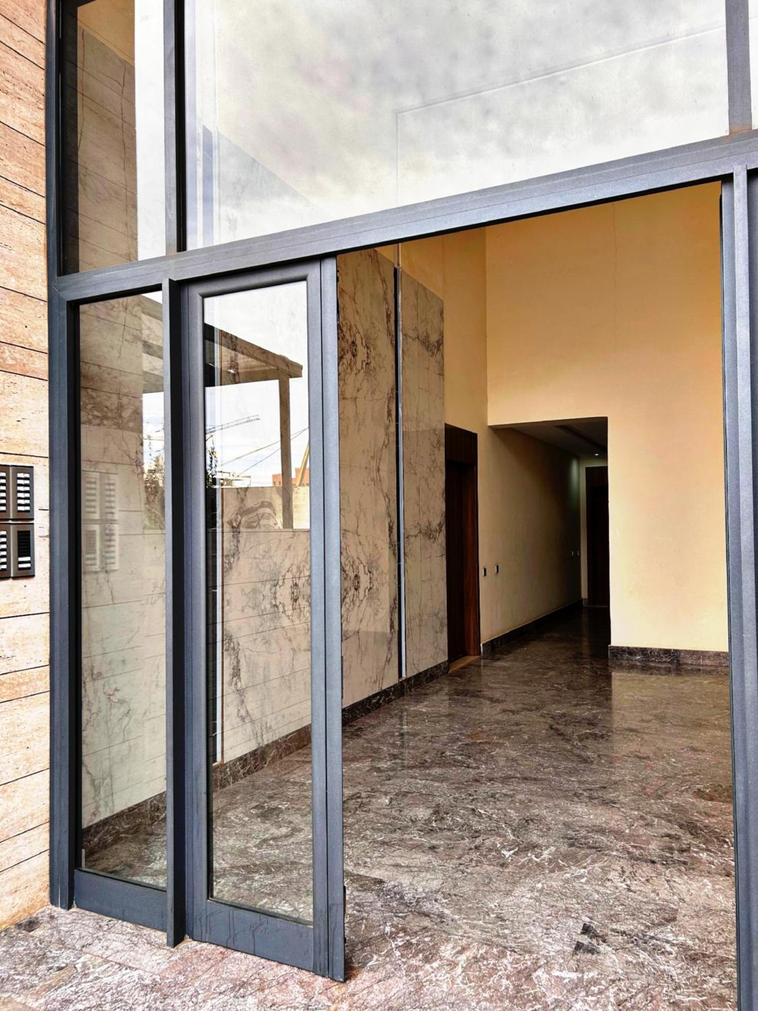 Superb In The Heart Of With Pool Appartement *