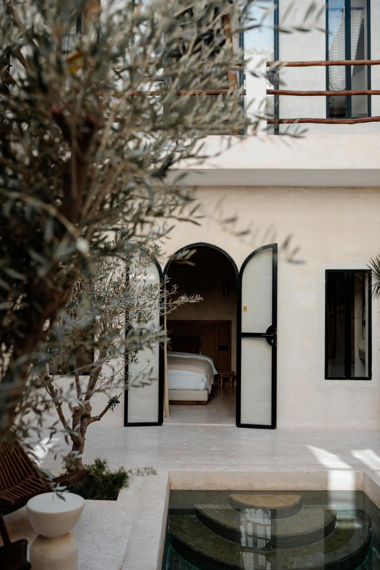 Roca Riad *