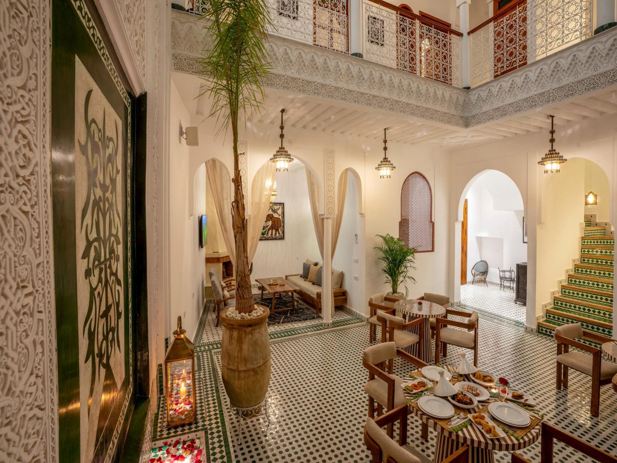 Dar Al-famila Hamam & Guest house
