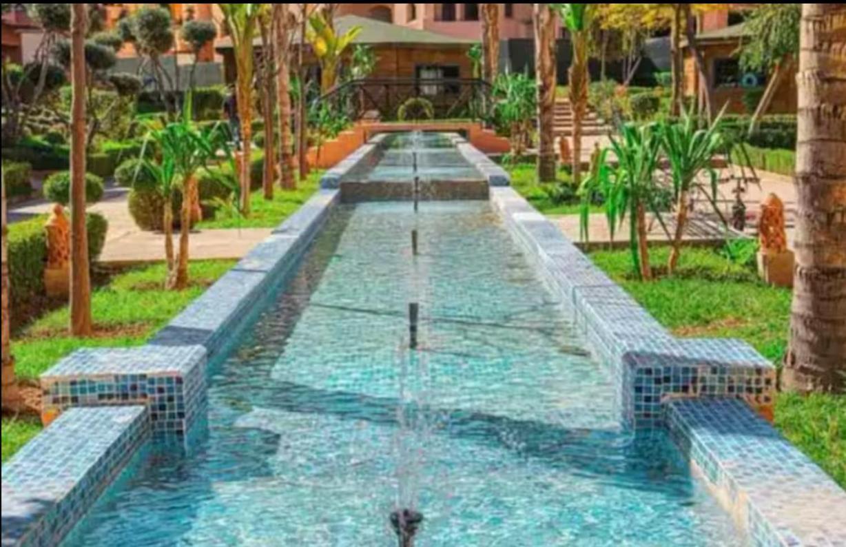 Confortable A 5 Piscines Appartement