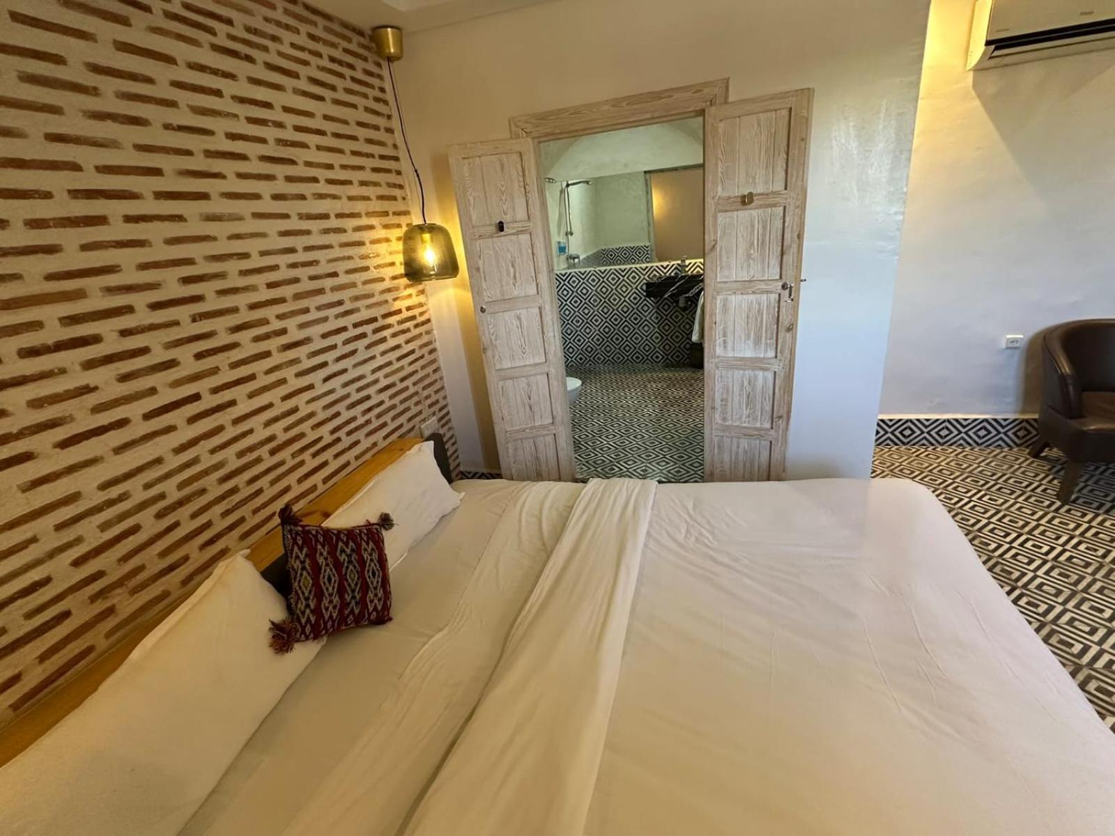 Hotel Islane 3*