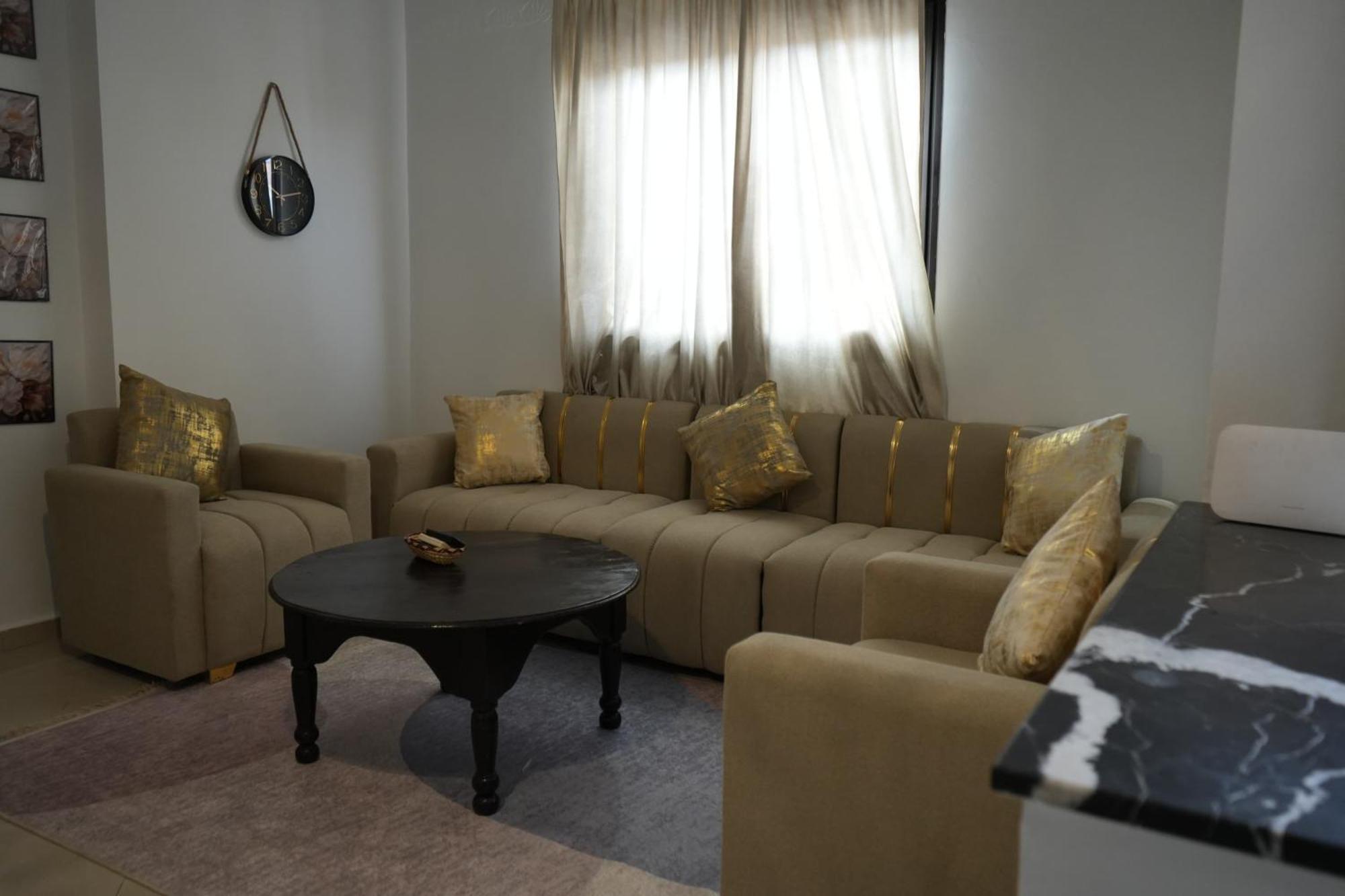 Bayt Al Atlas Hostel *