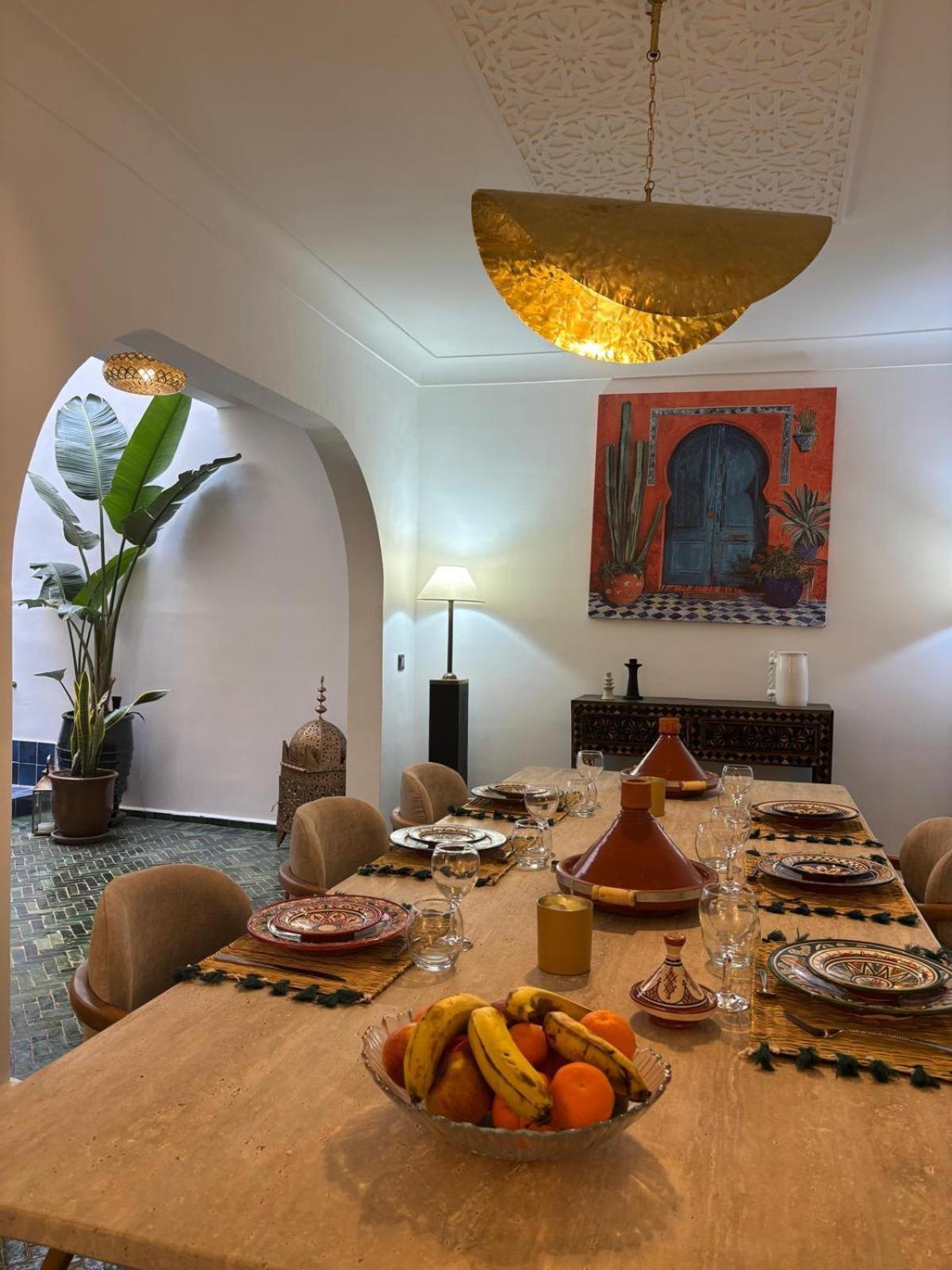 Entierement Privatise 5 Avec Bassin Pres De La Celebre Place Jemaa El Fna Le Petit Dejeuner Et Le Menage Quotidien Compris Holiday home