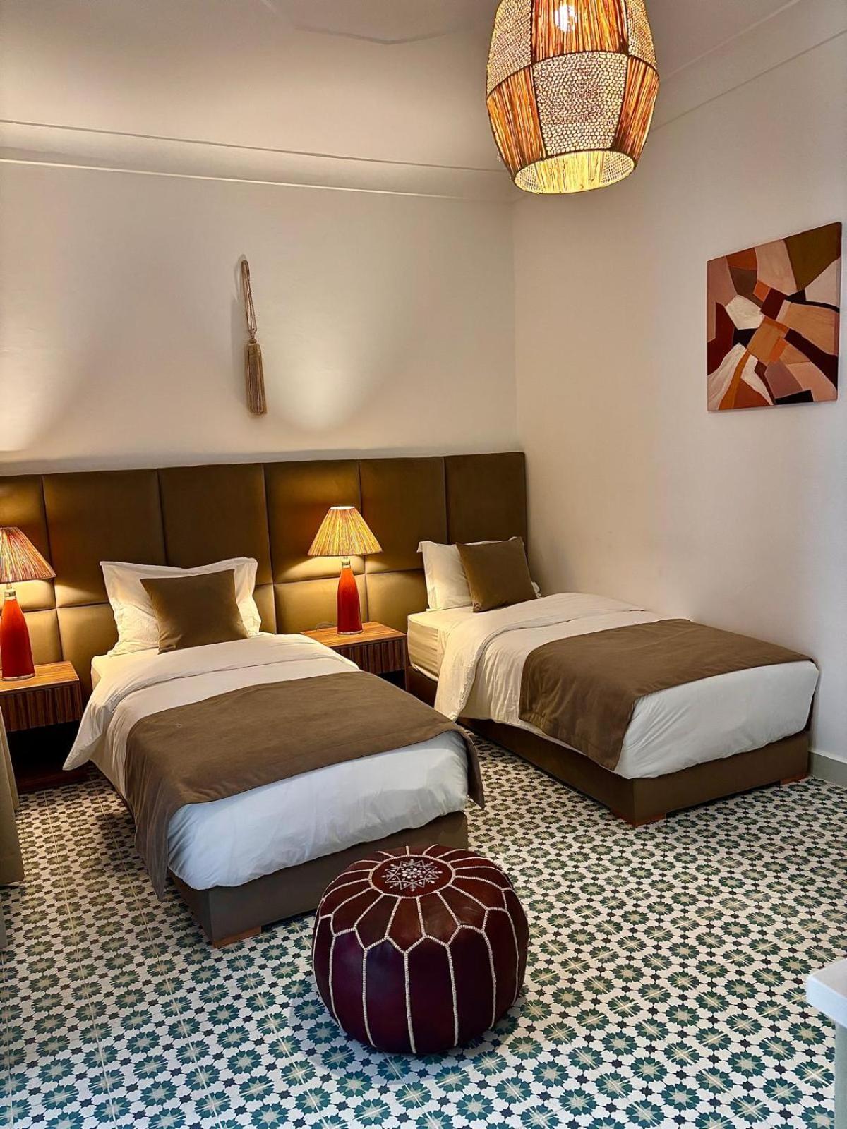 Holiday home Privatise Jusqu A 10 Personnes Avec 5 Suites, Bassin Et Rooftop A Seulement 15 Minutes A Pied De La Celebre Place Jemaa El Fna Marrakesh