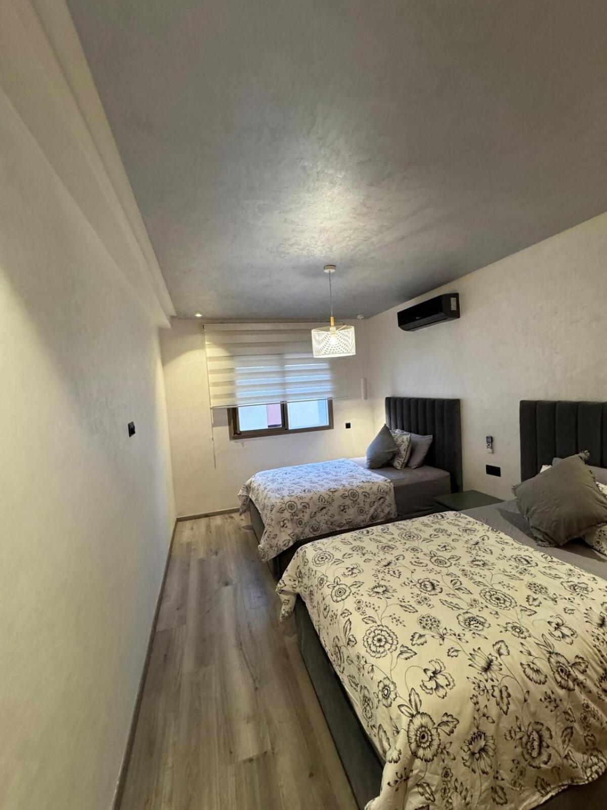 Modern 2 Bedrooms Apartamento