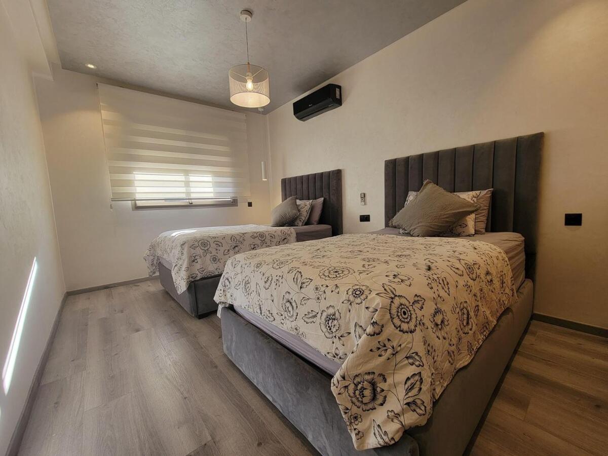 Modern 2 Bedrooms