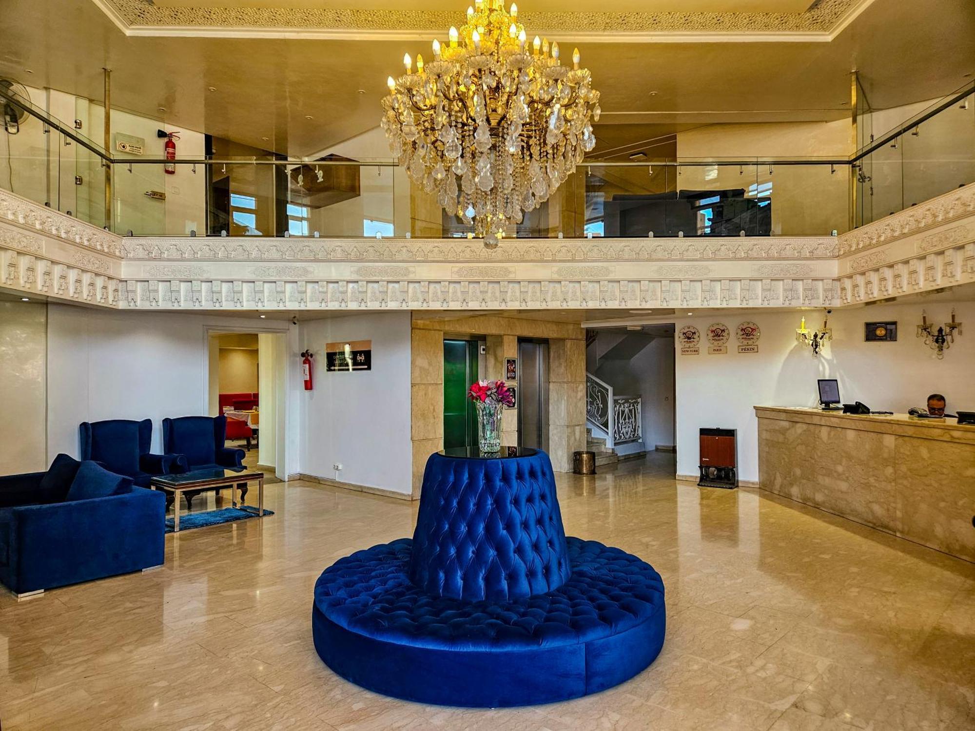 Racine Hotel