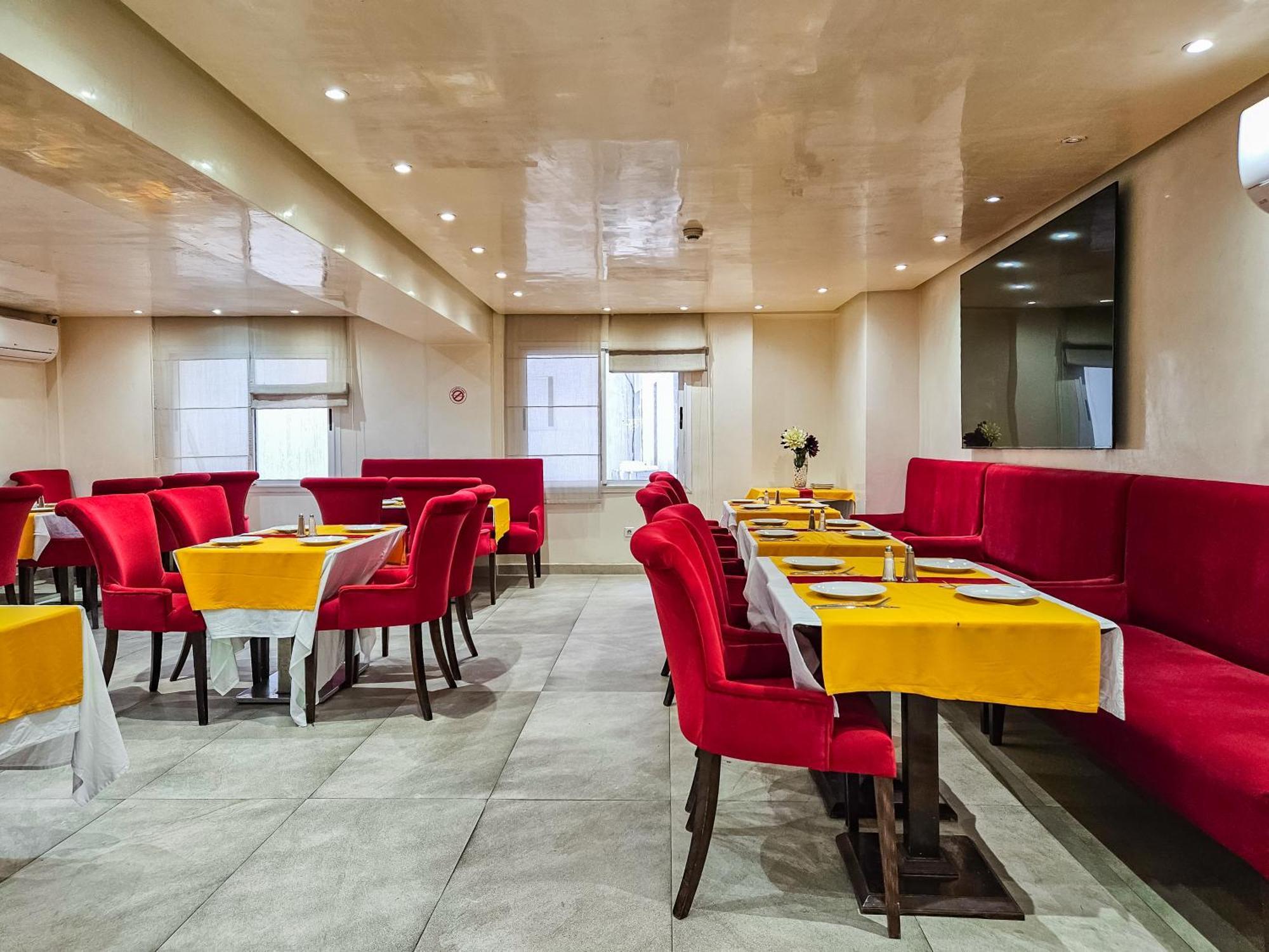 Racine Hotel 3*
