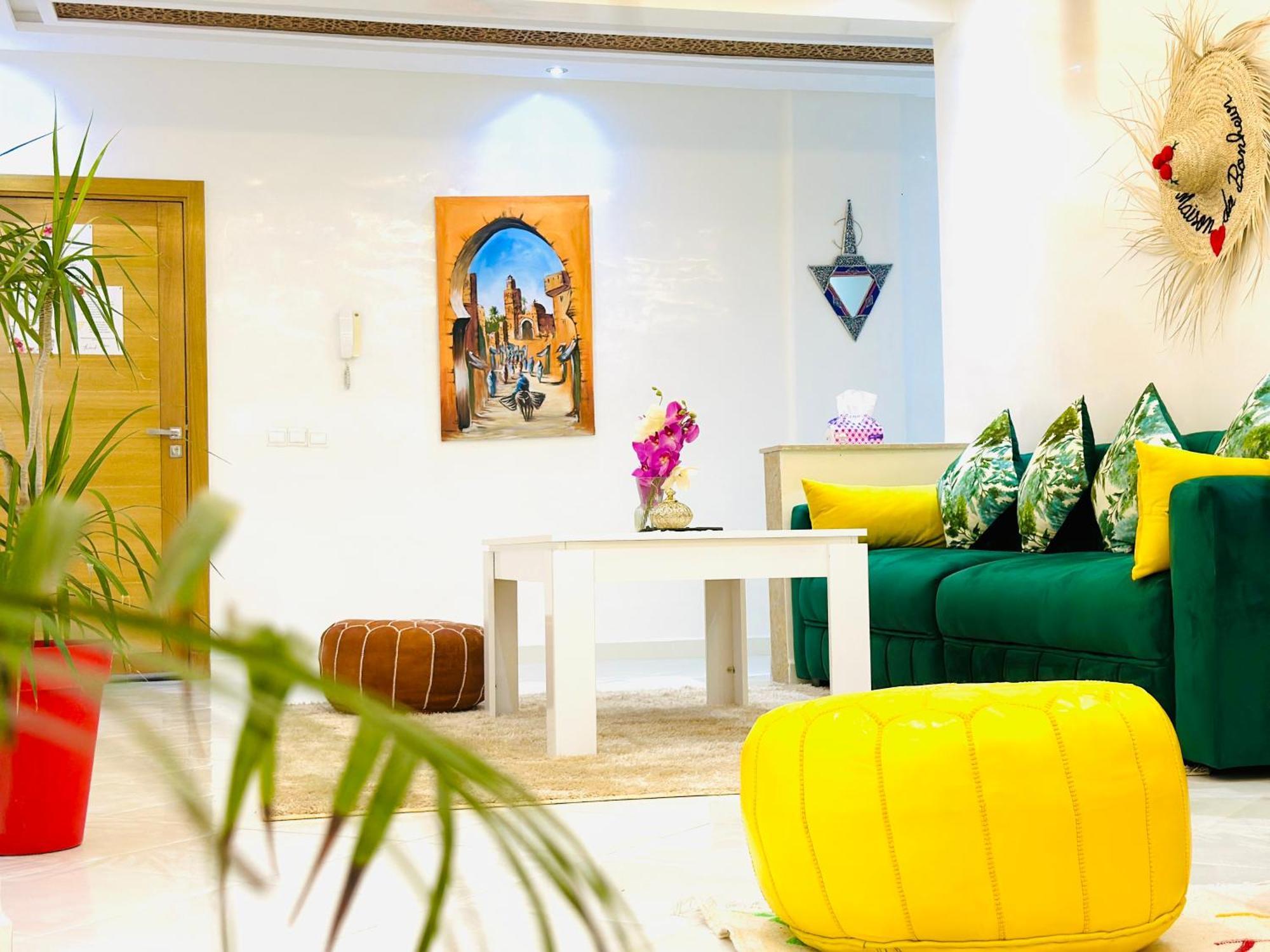 F3 De Luxe A Gueliz - 5 Min De La Gare - Piscine, Wifi, Parking Au Coeur De Marrakech Appartamento *