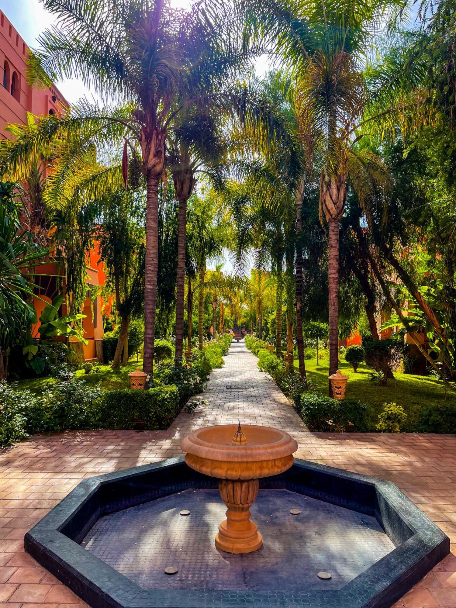 Stunning Patios & Gardens Apartment