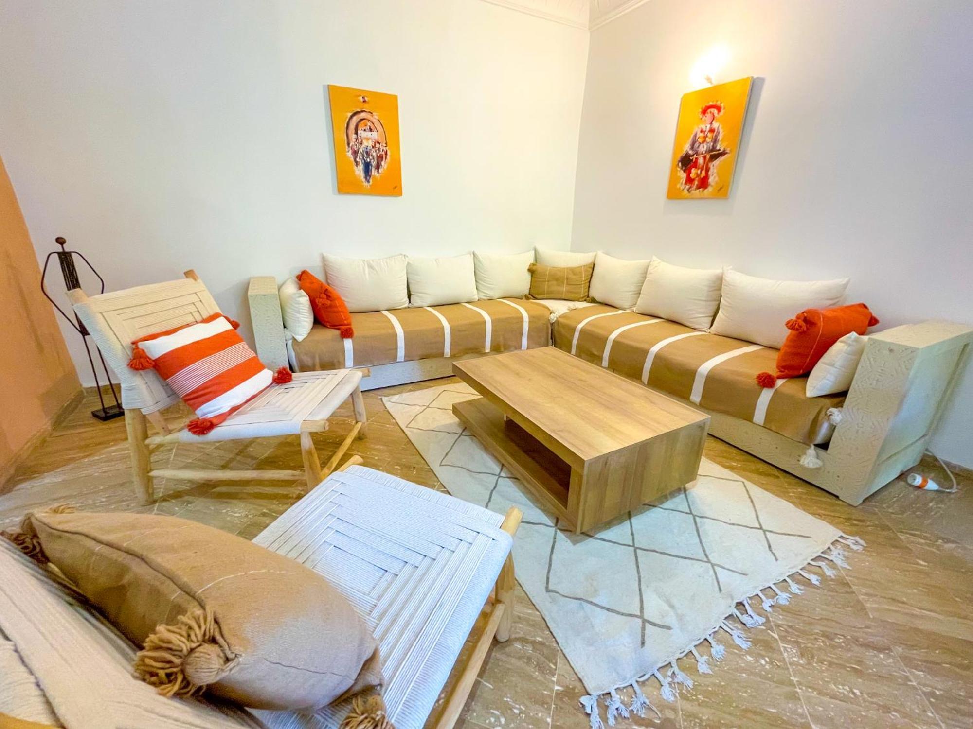 Stunning Patios & Gardens Apartment Marrakesh