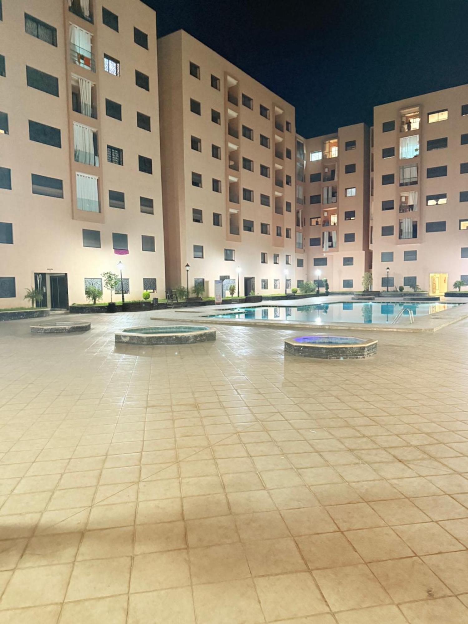 Agreable & Jnan Ali Piscine & Family *