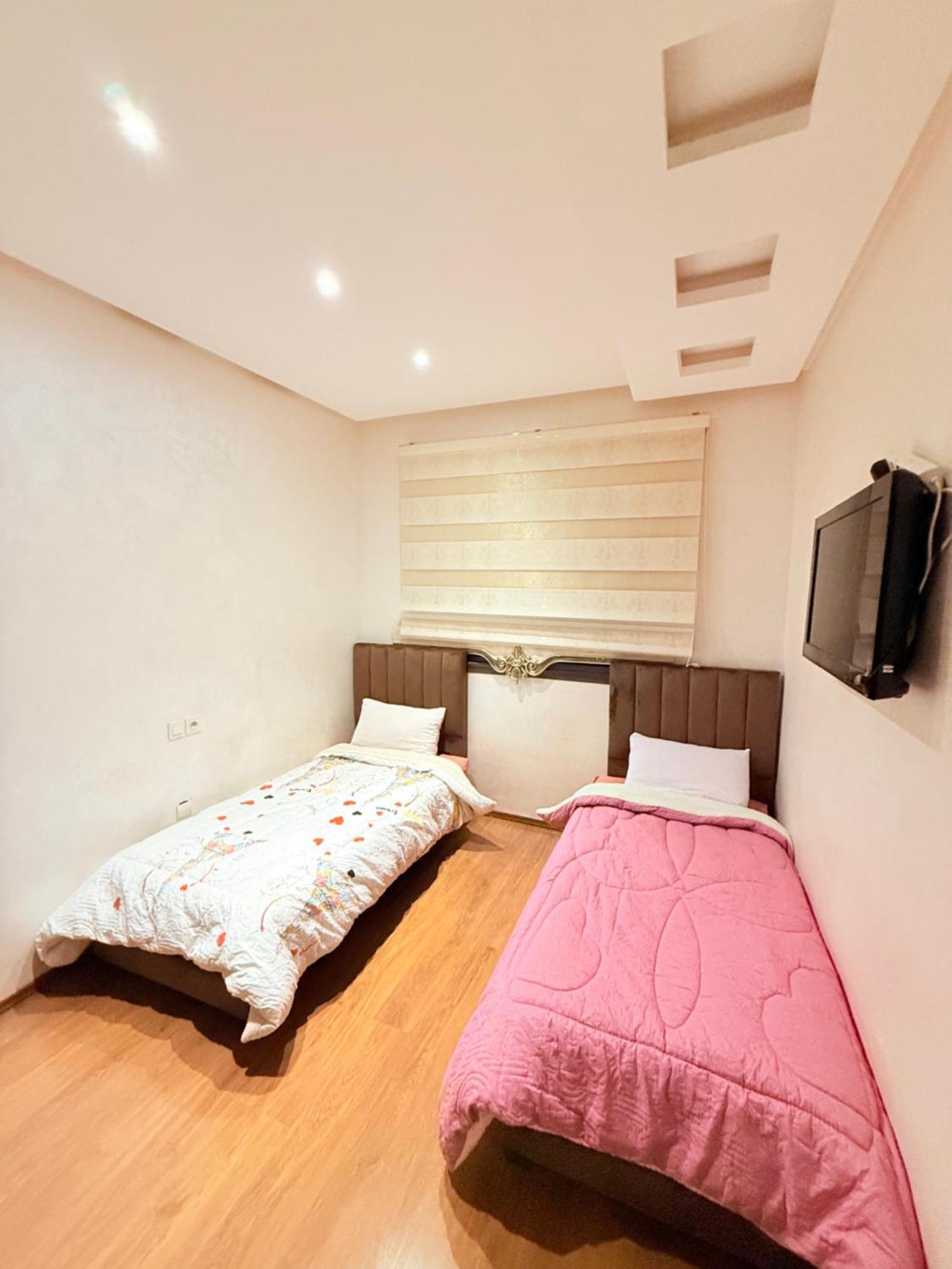 Agreable & Jnan Ali Piscine & Family Appartement