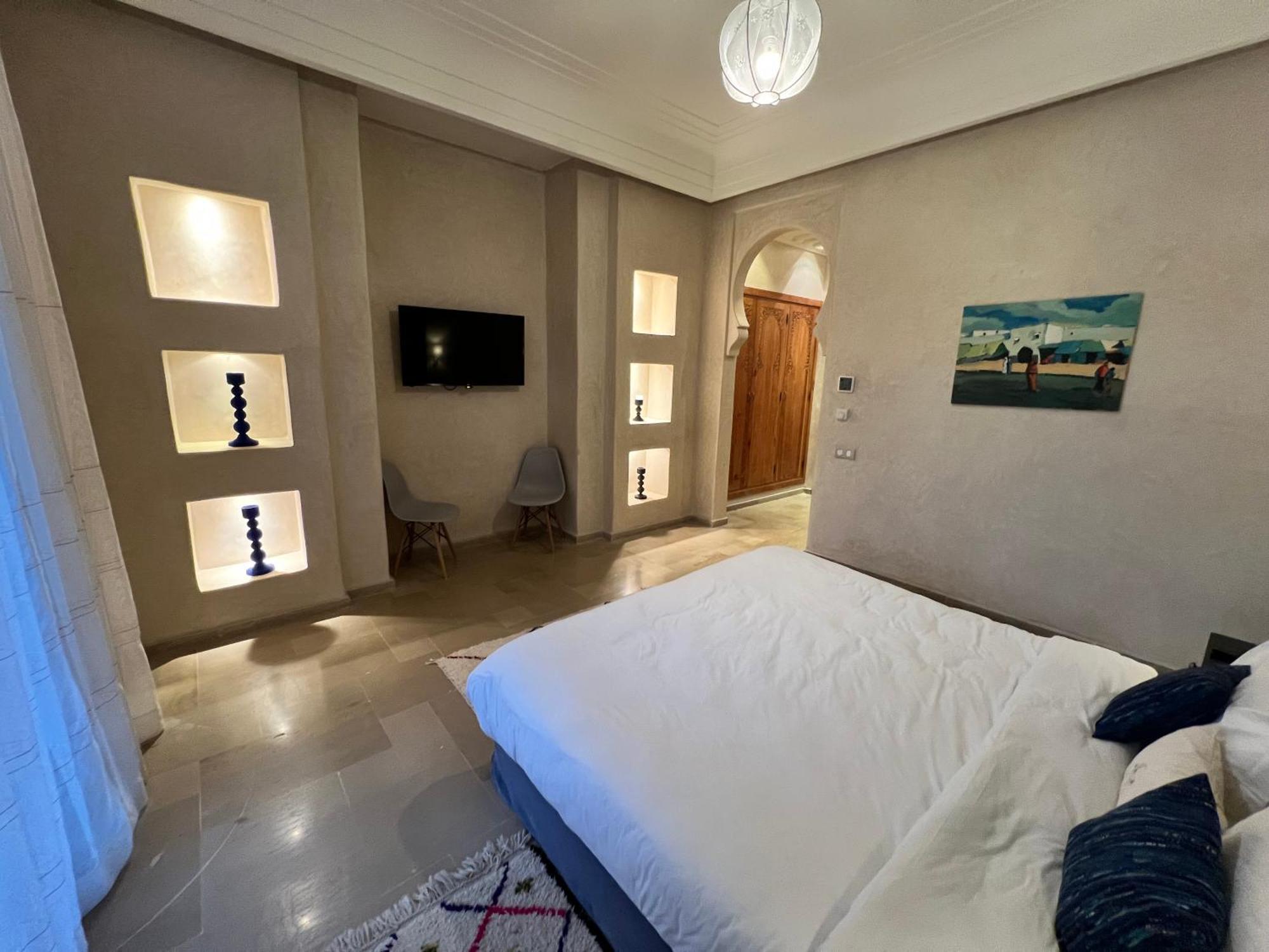 Kasbah De Luxe, Piscine Et Jacuzzi Chauffes, Jardin Tropical Villa Marrakesh