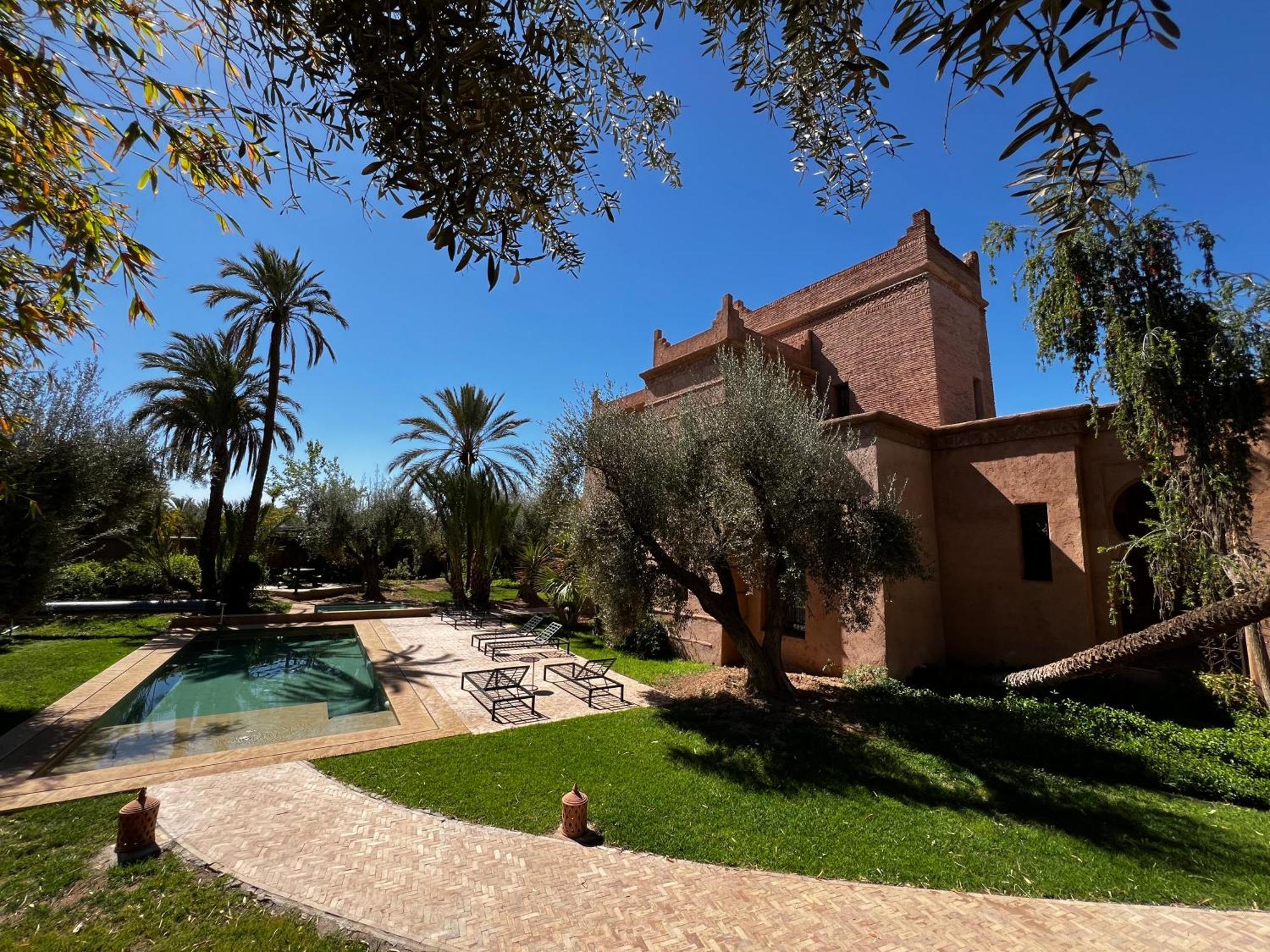 Kasbah De Luxe, Piscine Et Jacuzzi Chauffes, Jardin Tropical Marrakesh