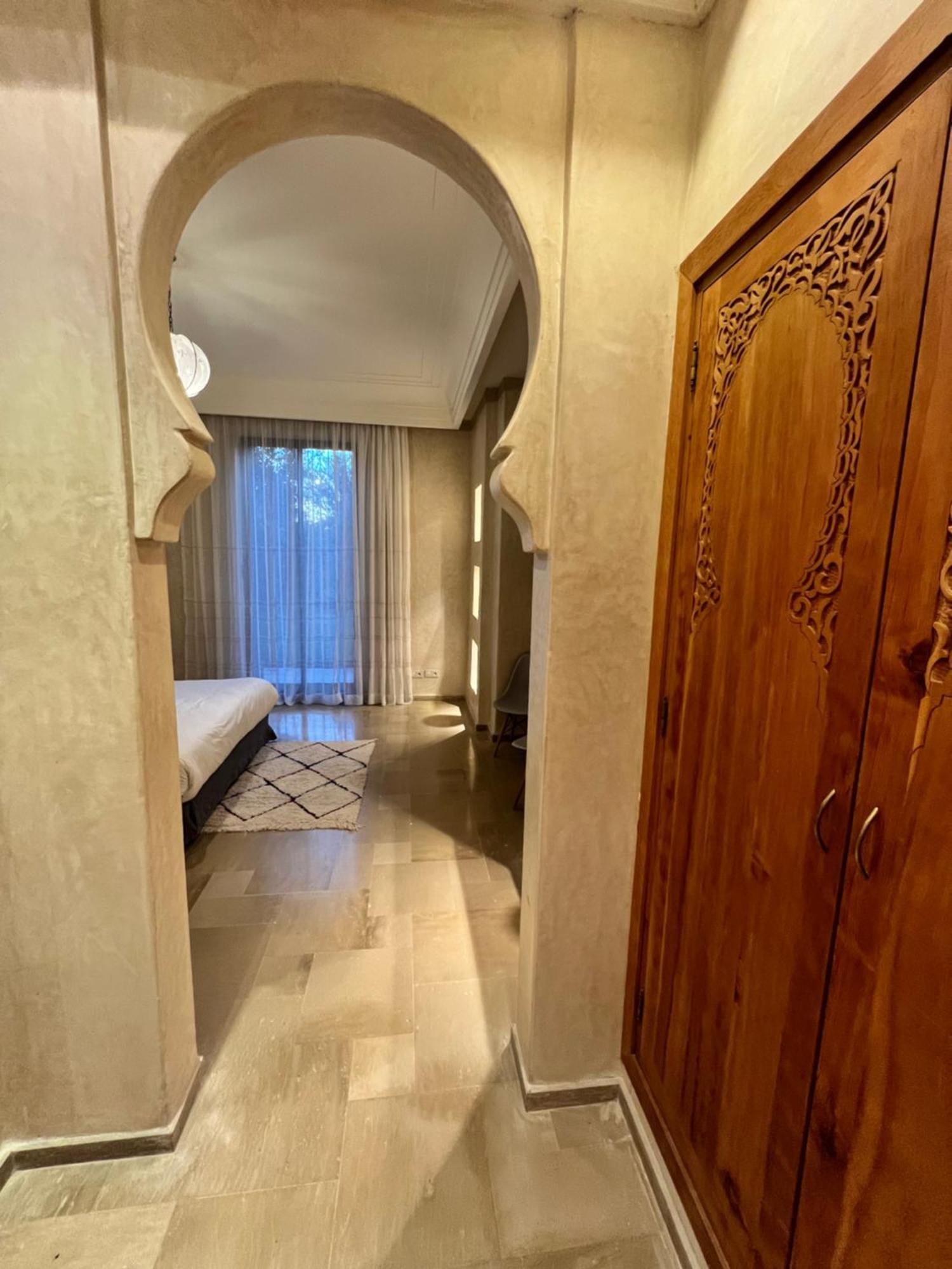 Villa Kasbah De Luxe, Piscine Et Jacuzzi Chauffes, Jardin Tropical Marrakesh
