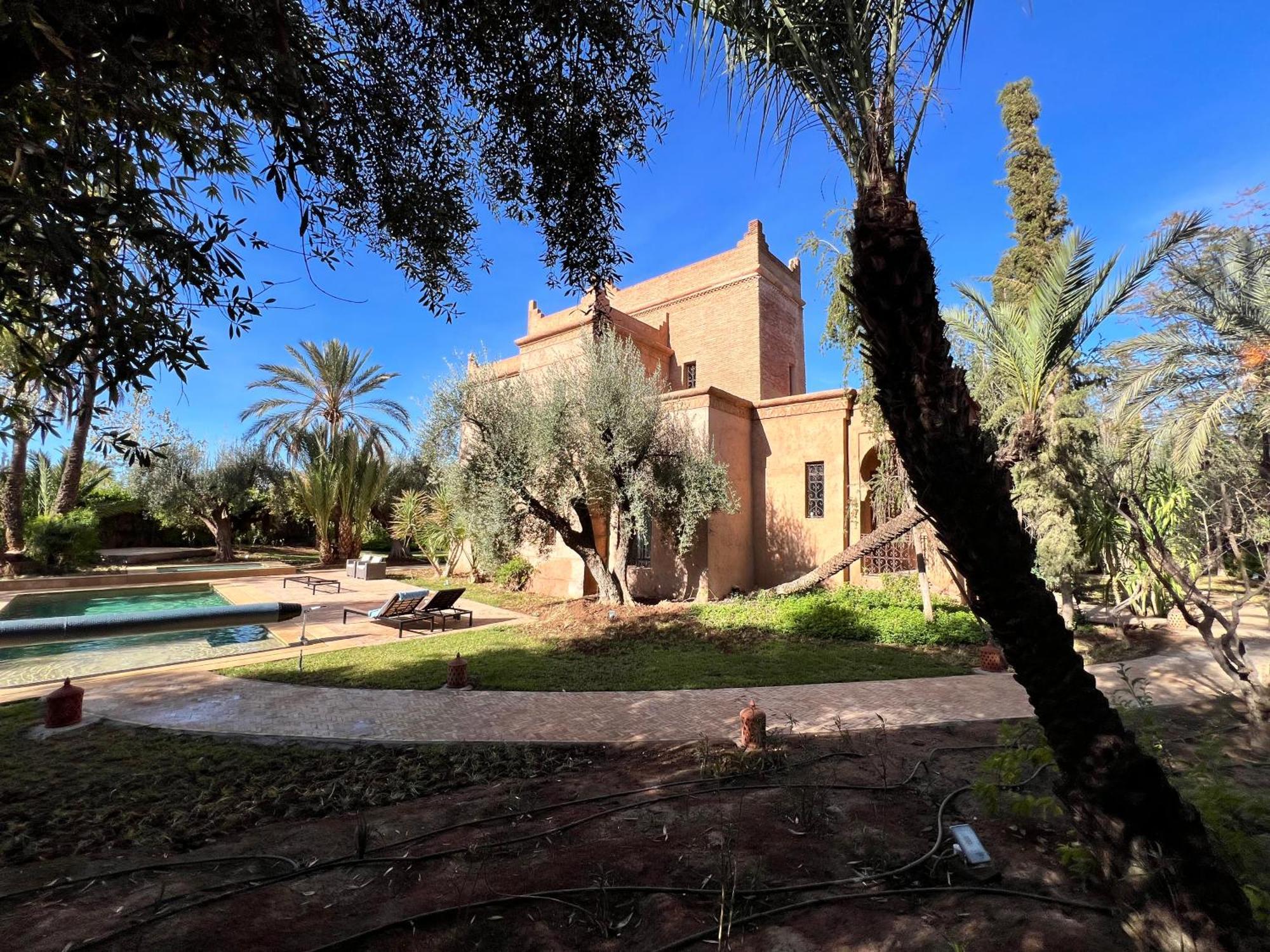 Kasbah De Luxe, Piscine Et Jacuzzi Chauffes, Jardin Tropical Villa Marrakesh