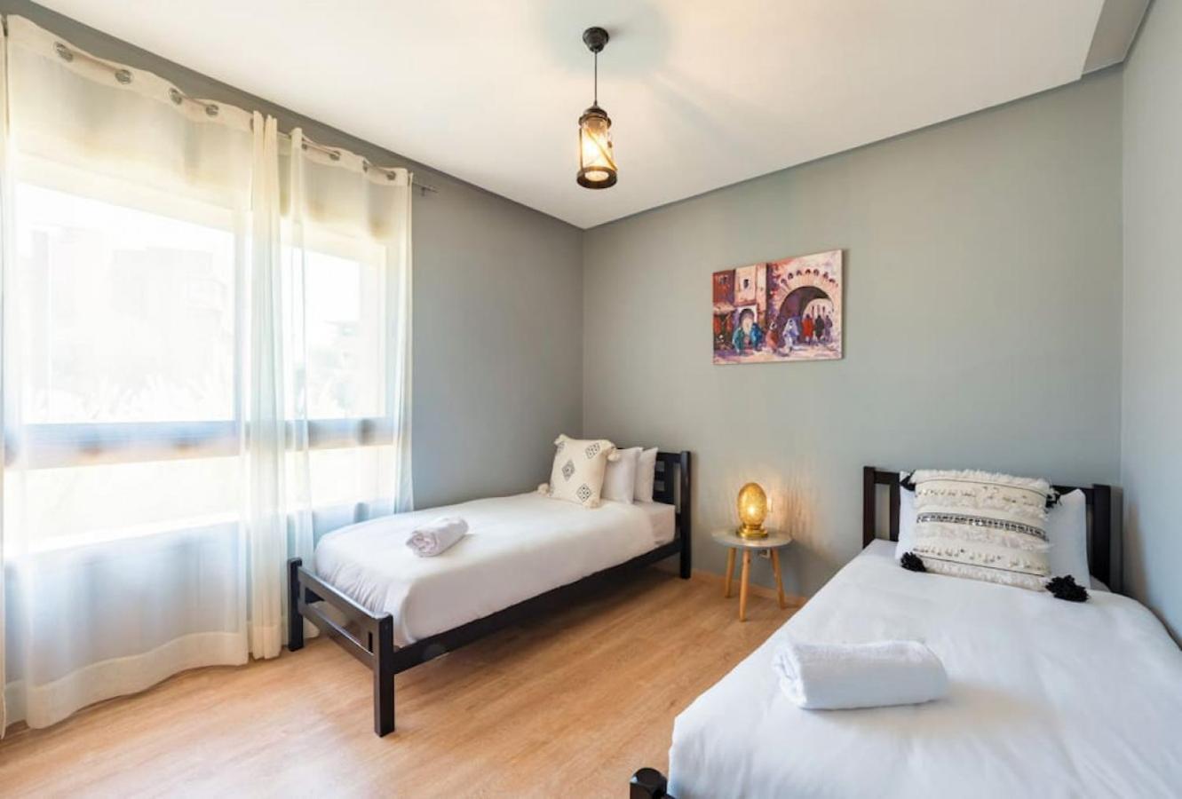 Appartement Confort Rez-de-jardin Piscine Wi-fi Terrasse *