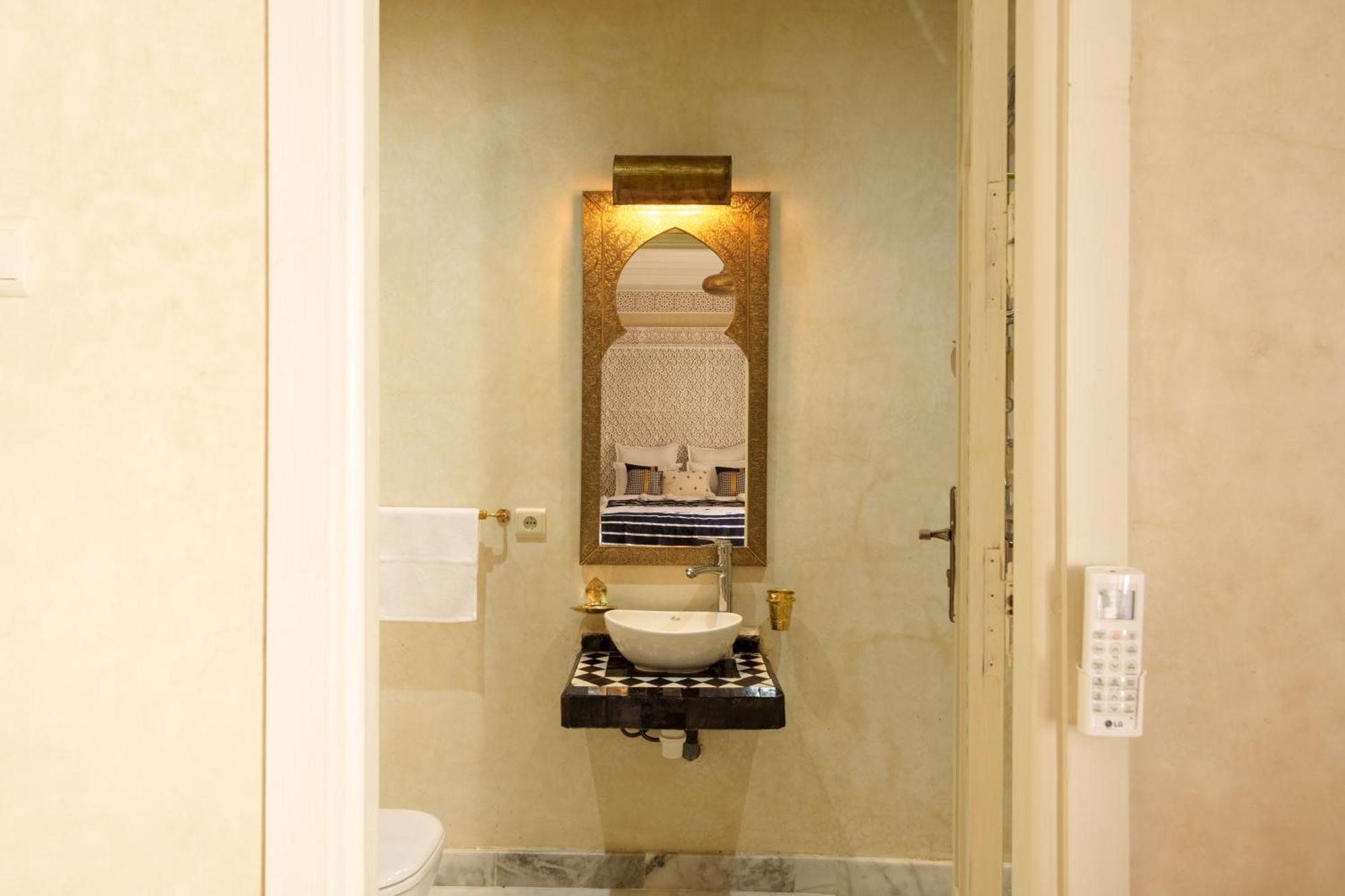 Dar Arwa Riad *