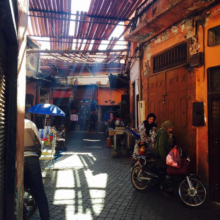 144 Riad
