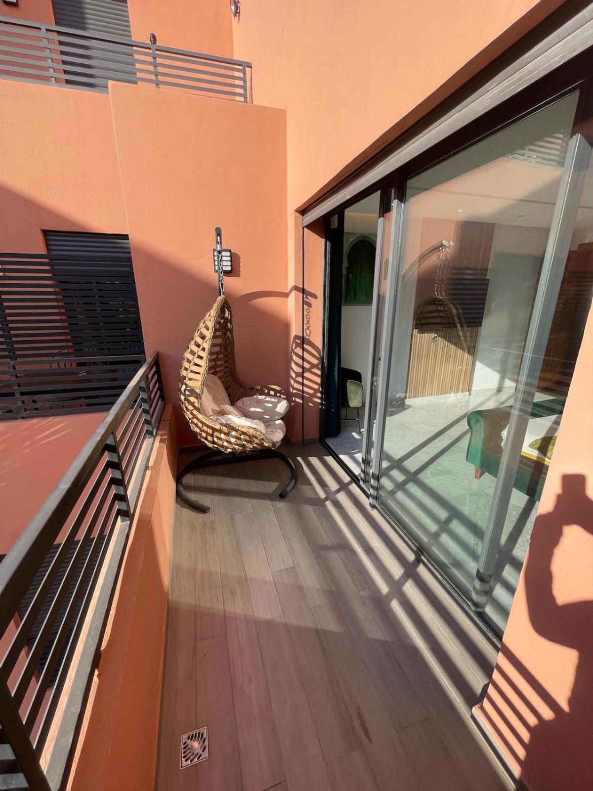 Modern In Ultimate Center With Parking And Balcony Appartement Marrakesh
