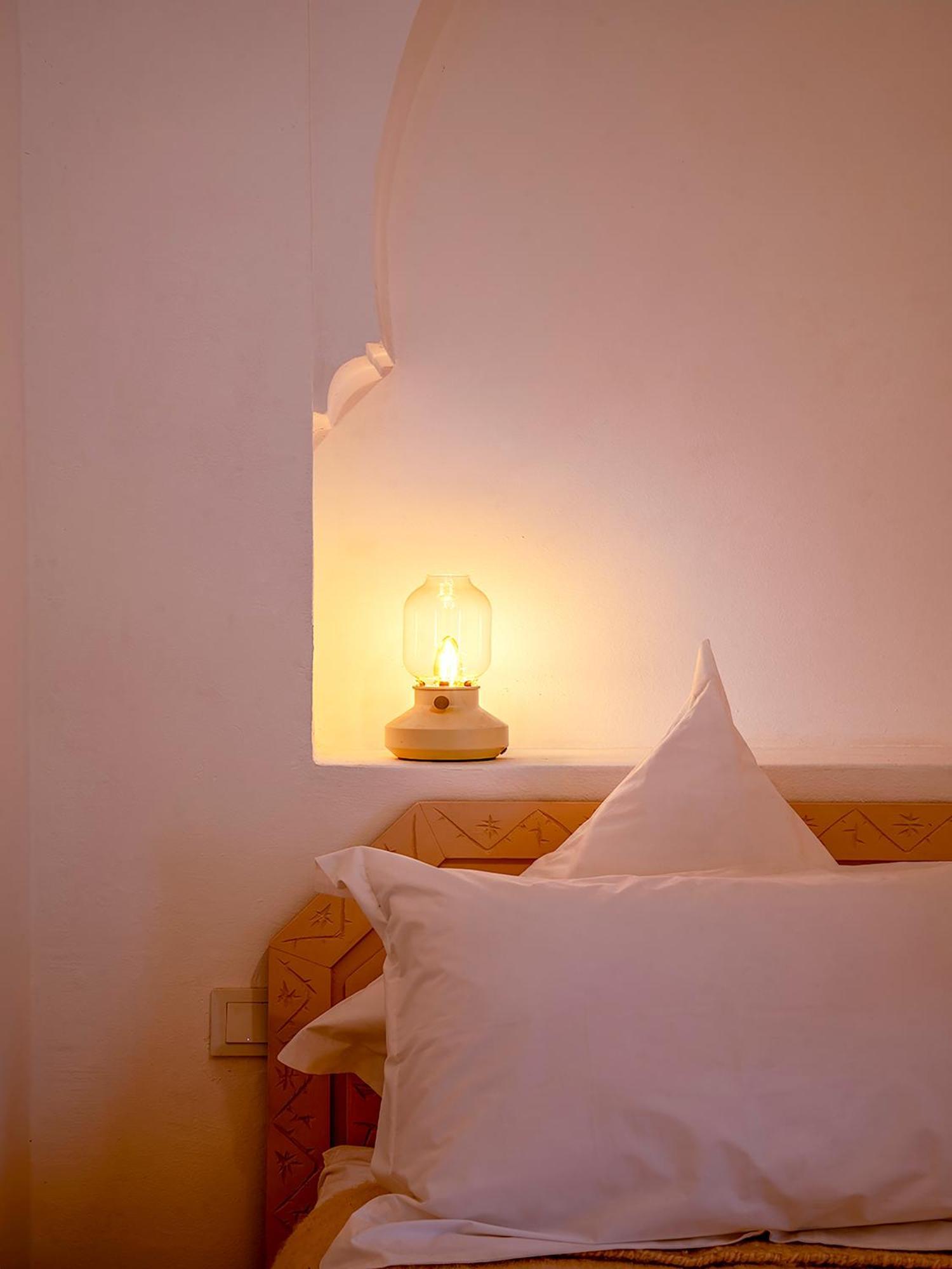 Kilimini Riad *