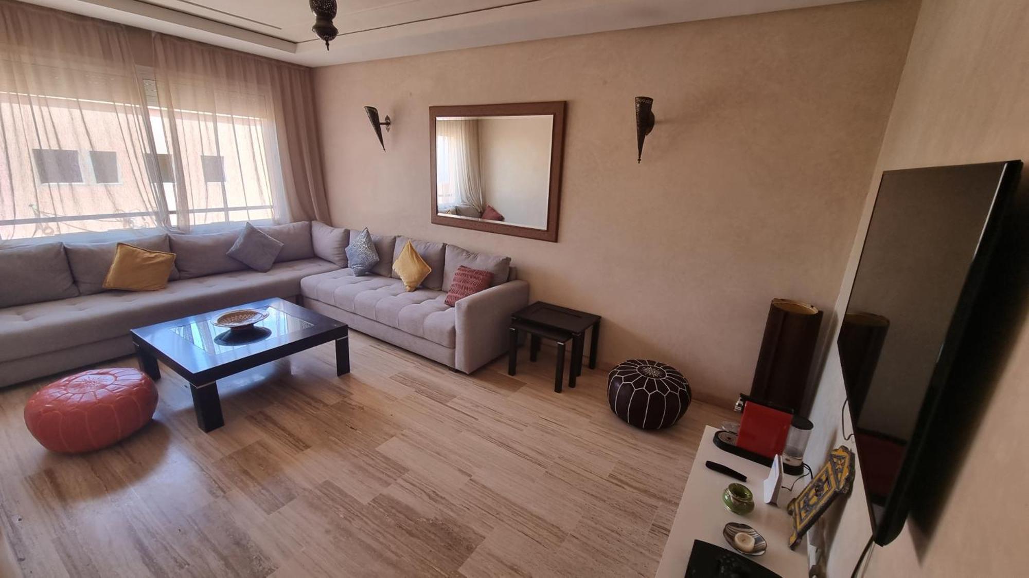 Appartement Superbe Marrakech 2 Avec Piscine, En Plein Centre A 3min De Guelliz, De La Gare *