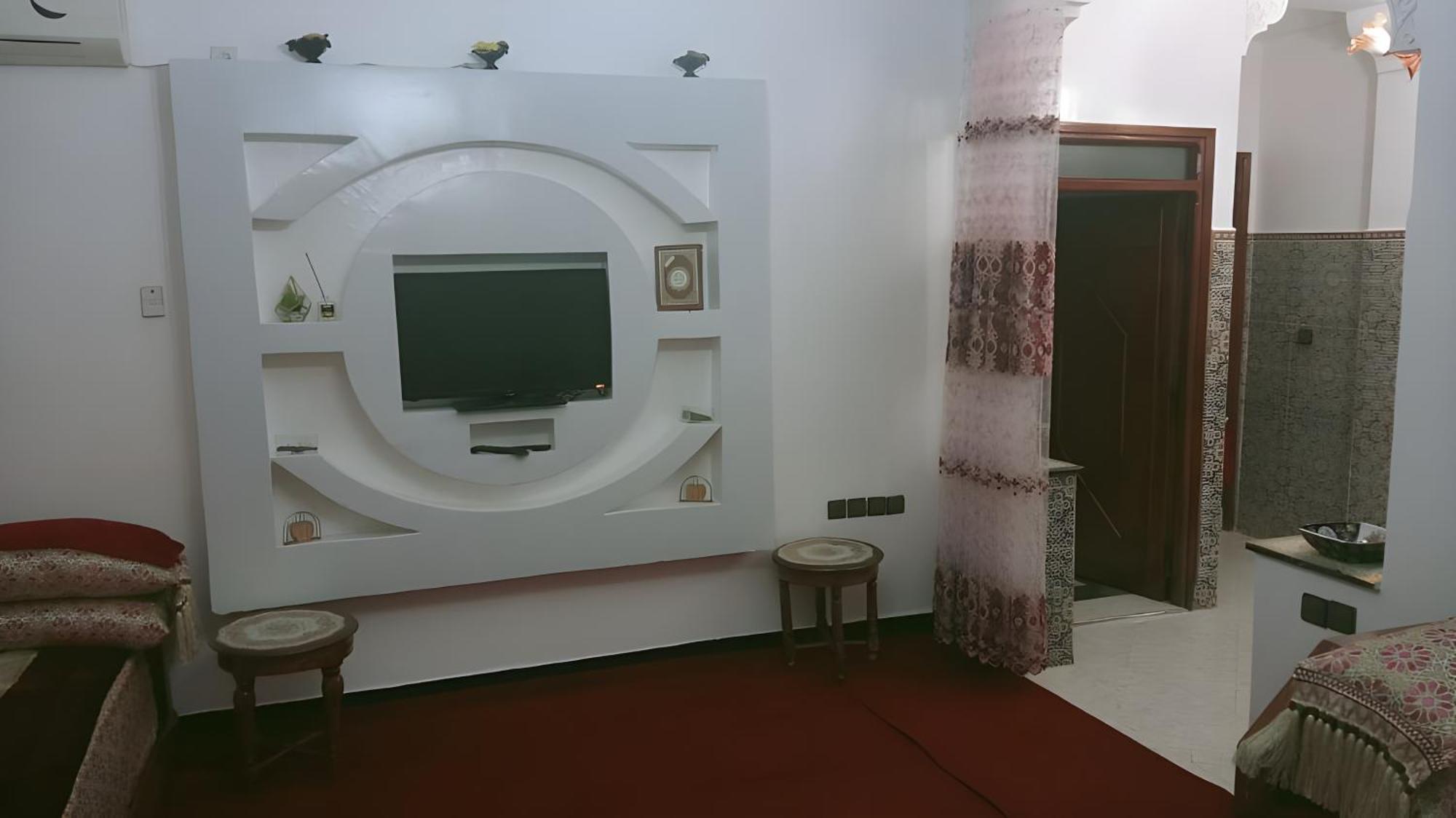 Appartement Spacious - Near Airport - Perfect For Groops!