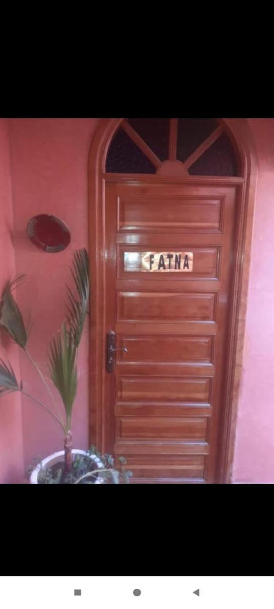 Riad Hanafi *