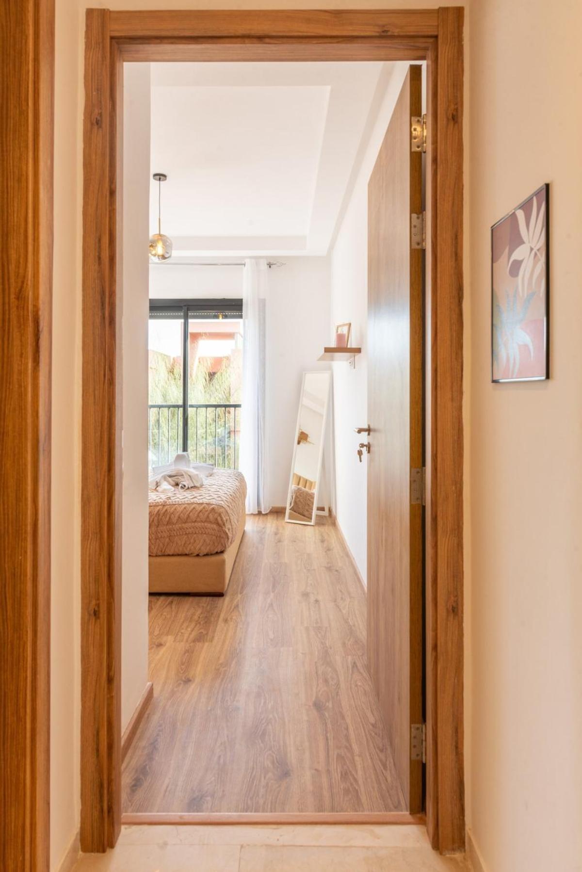 Livia Cosy - Clim, Wifi, Jardin A 10min De L'aeroport Appartement *