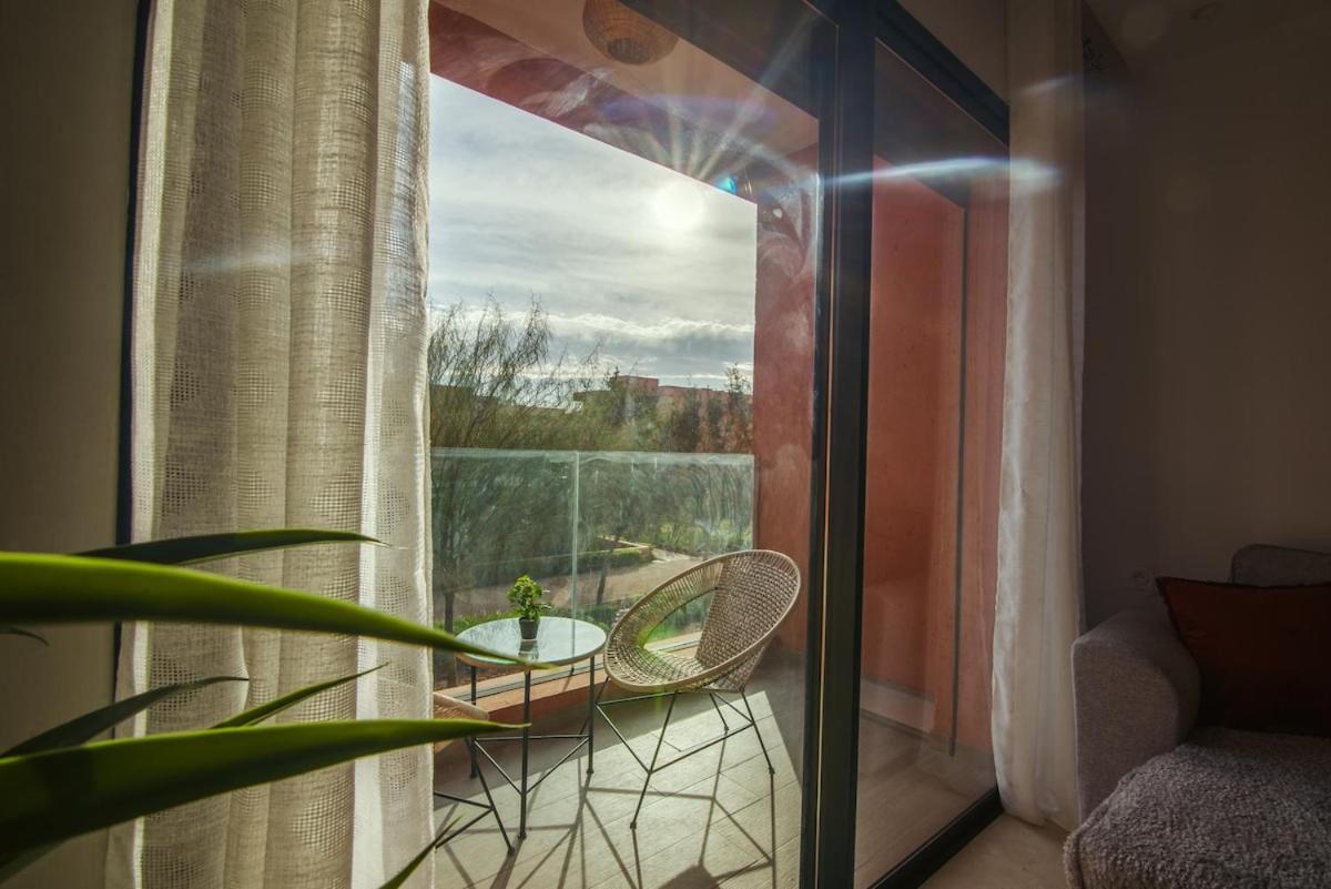 Livia Cosy - Clim, Wifi, Jardin A 10min De L'aeroport Appartement