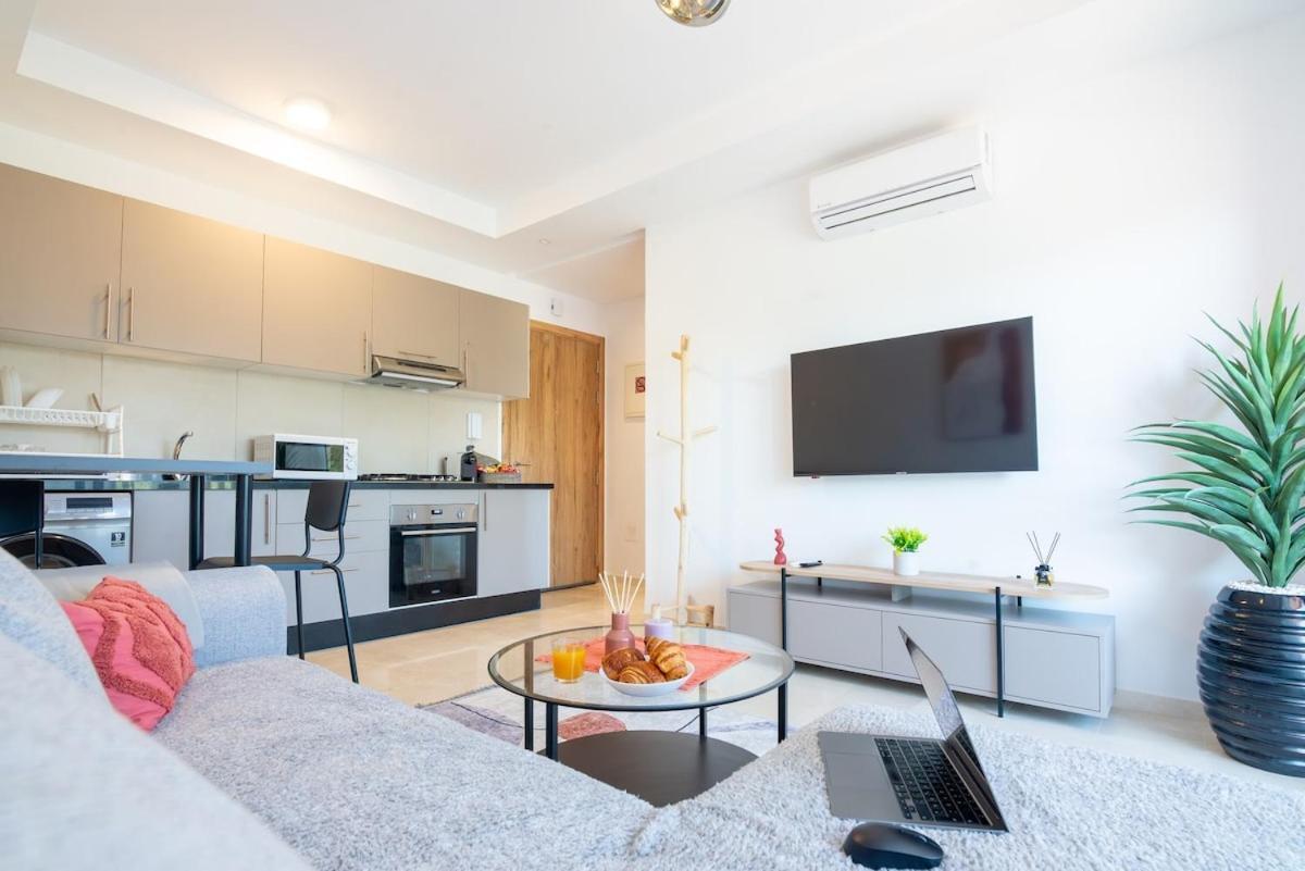 Livia Cosy - Clim, Wifi, Jardin A 10min De L'aeroport Appartement *