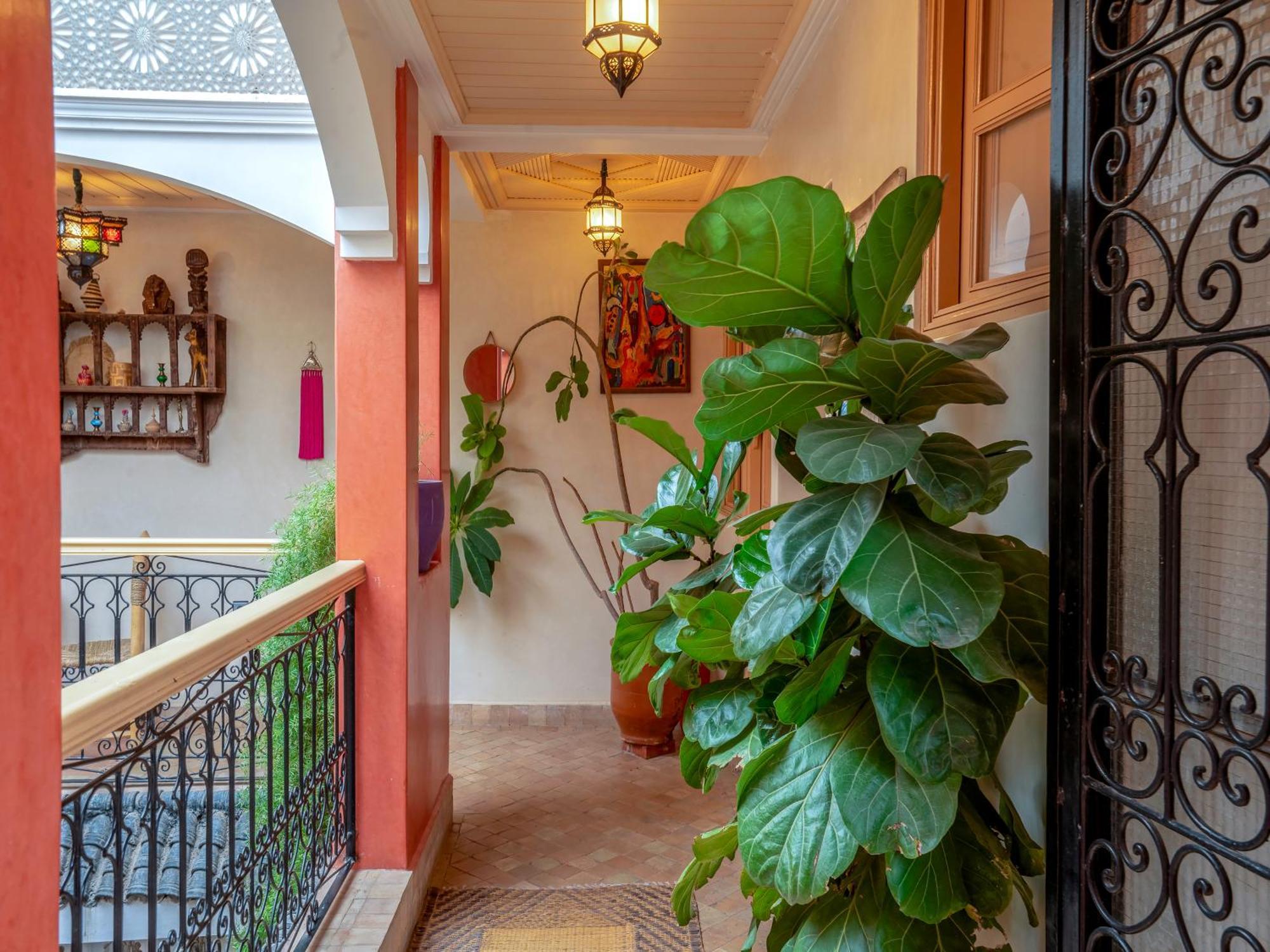 Dar Nakhla Bed & Breakfast *