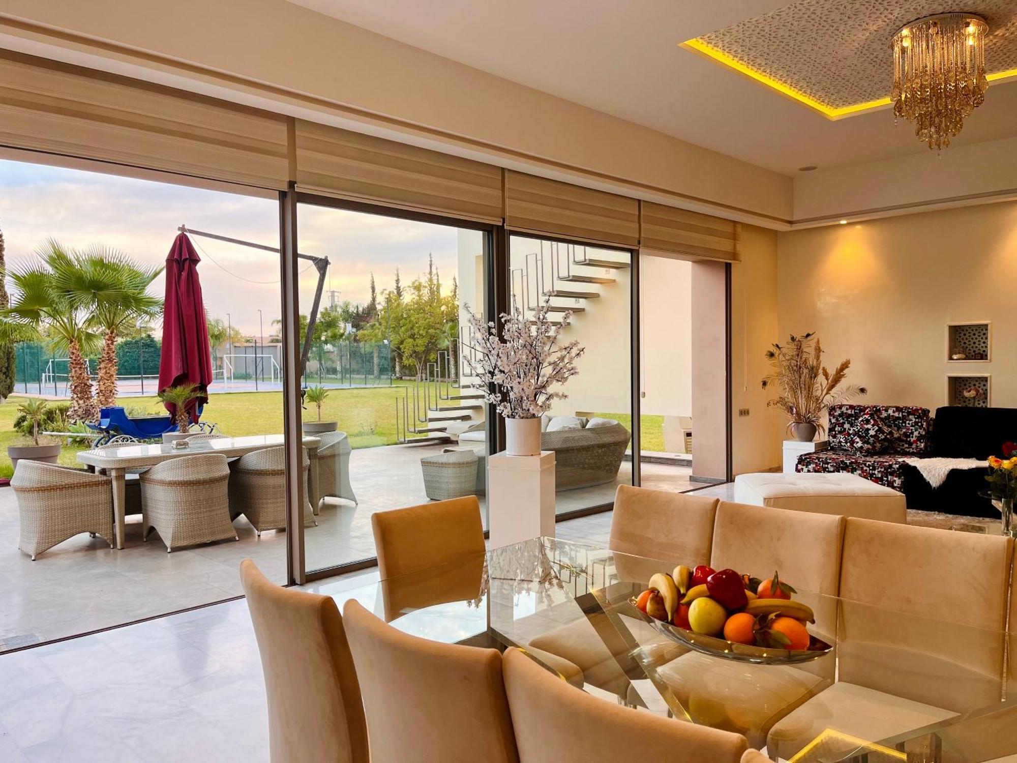 Hala Luxury Domain *