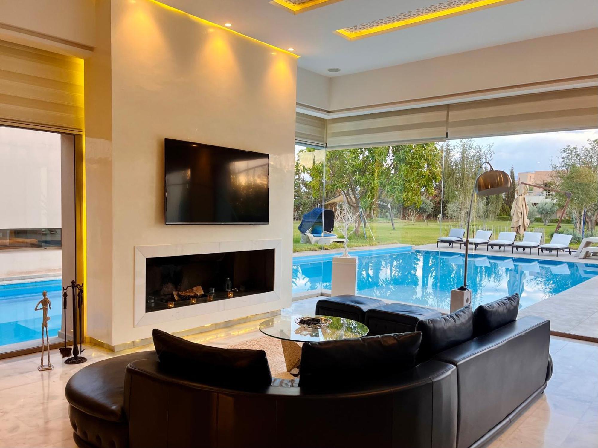 Hala Luxury Domain *